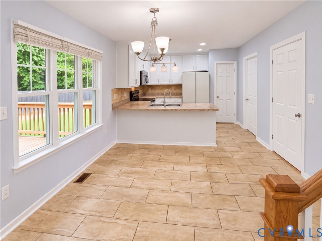 6413 Autumn Mist Way Property Photo 8