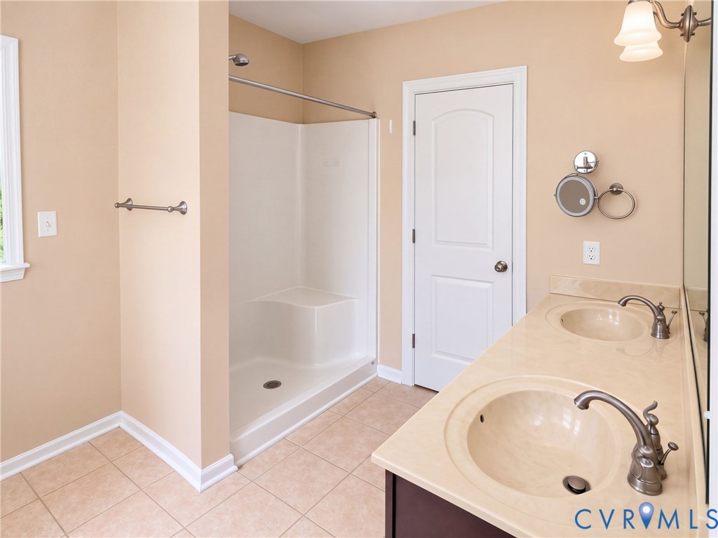 6413 Autumn Mist Way Property Photo 10