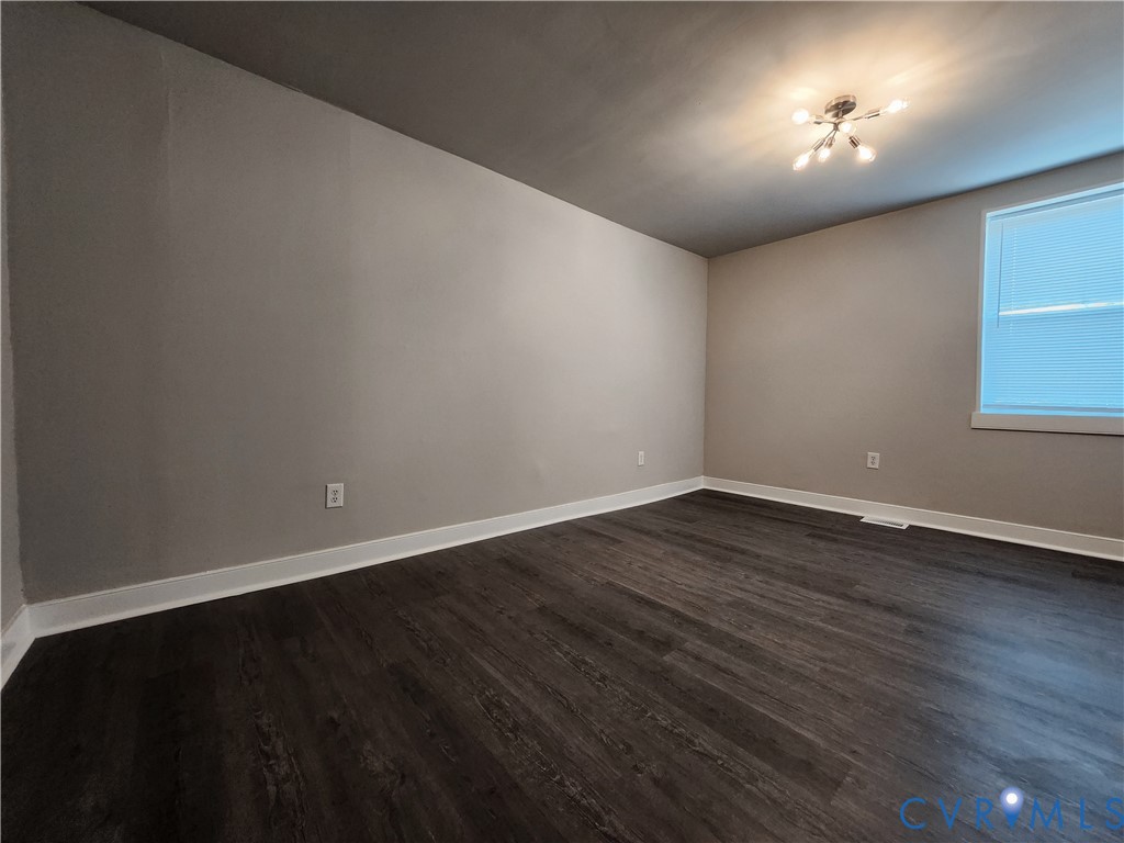 2125 Bainbridge St Property Photo 10