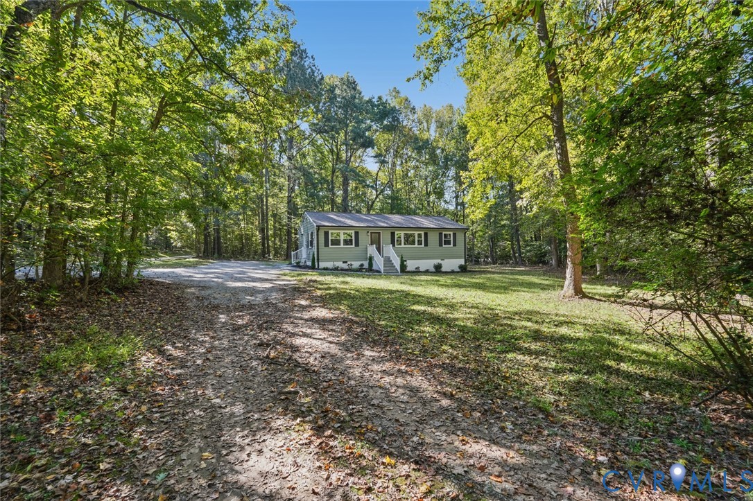 15227 Horseshoe Bridge Rd Property Photo 5
