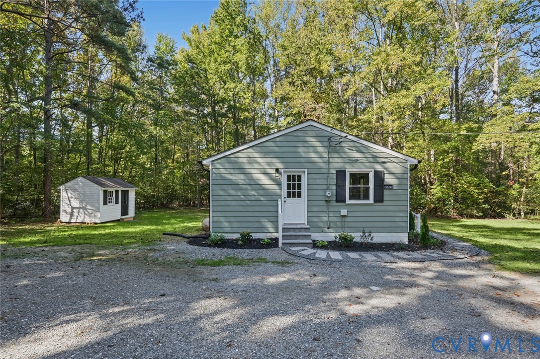 15227 Horseshoe Bridge Rd Property Photo 8