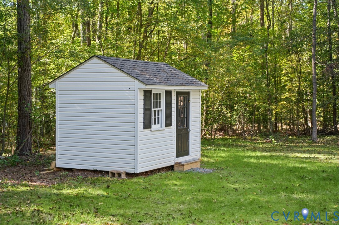 15227 Horseshoe Bridge Rd Property Photo 10