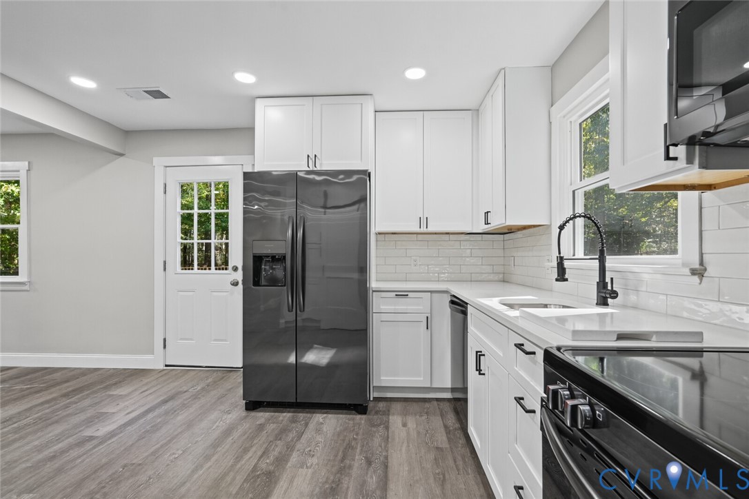 15227 Horseshoe Bridge Rd Property Photo 11