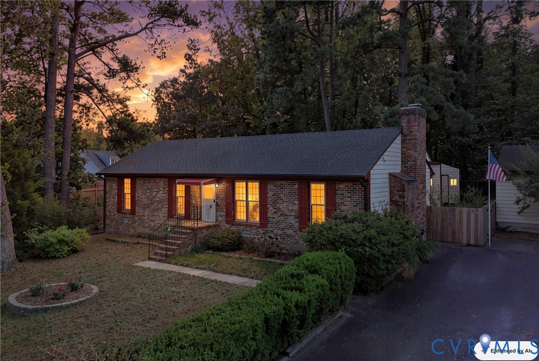 237 Spring Dr Property Photo 1