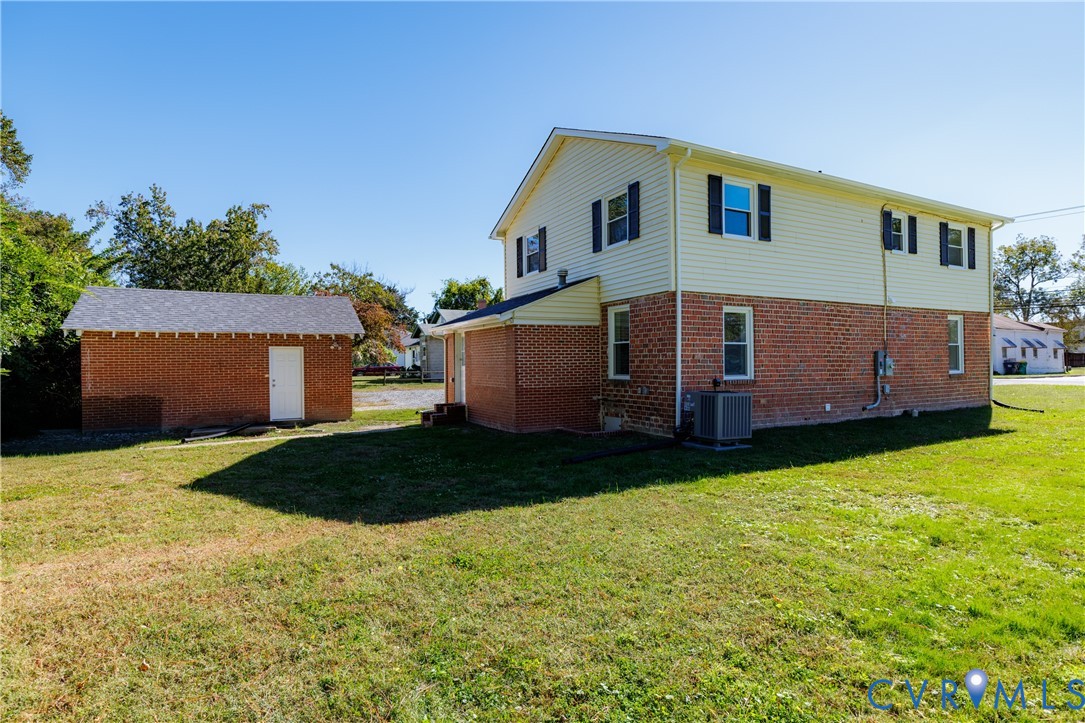 2213 W City Point Rd Property Photo 6