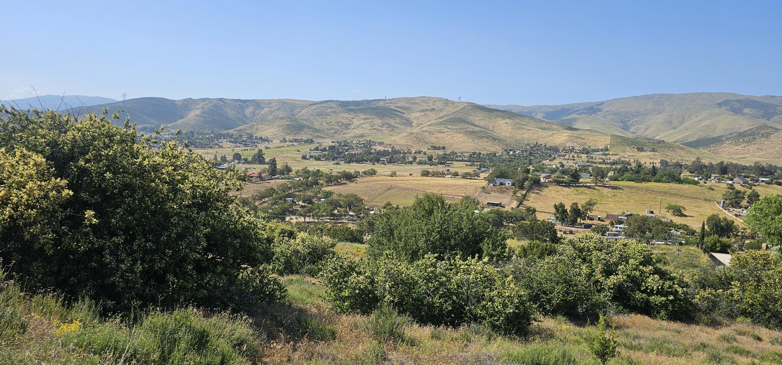 Sierra Highway Property Photo 1