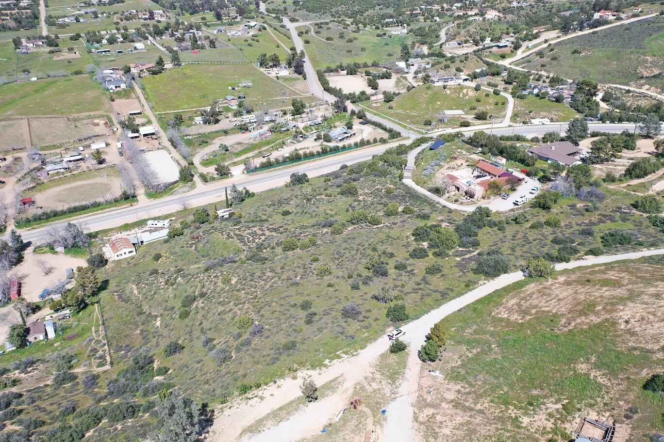 Sierra Highway Property Photo 15
