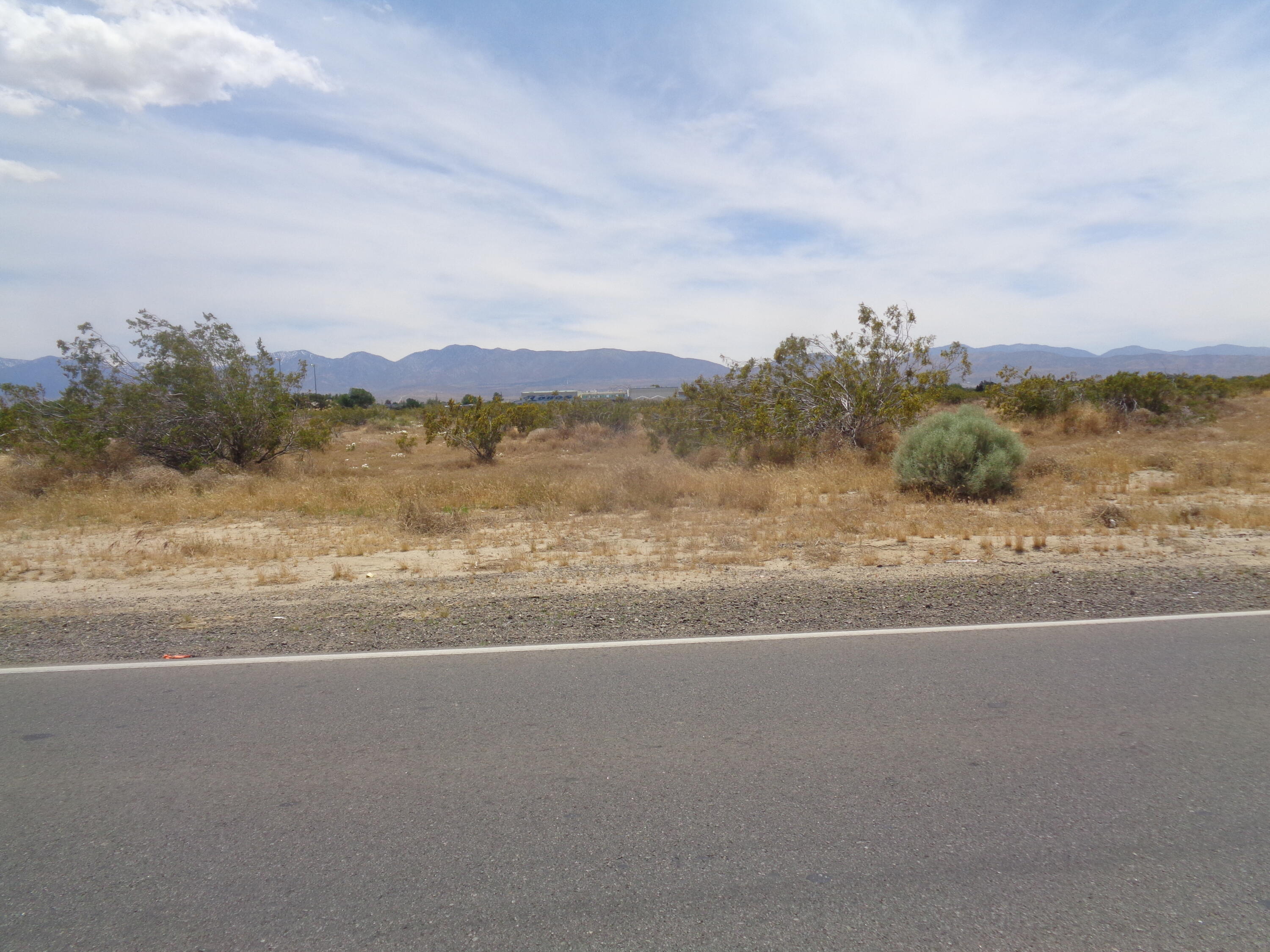 108th Ste Palmdale Blvd Property Photo 27