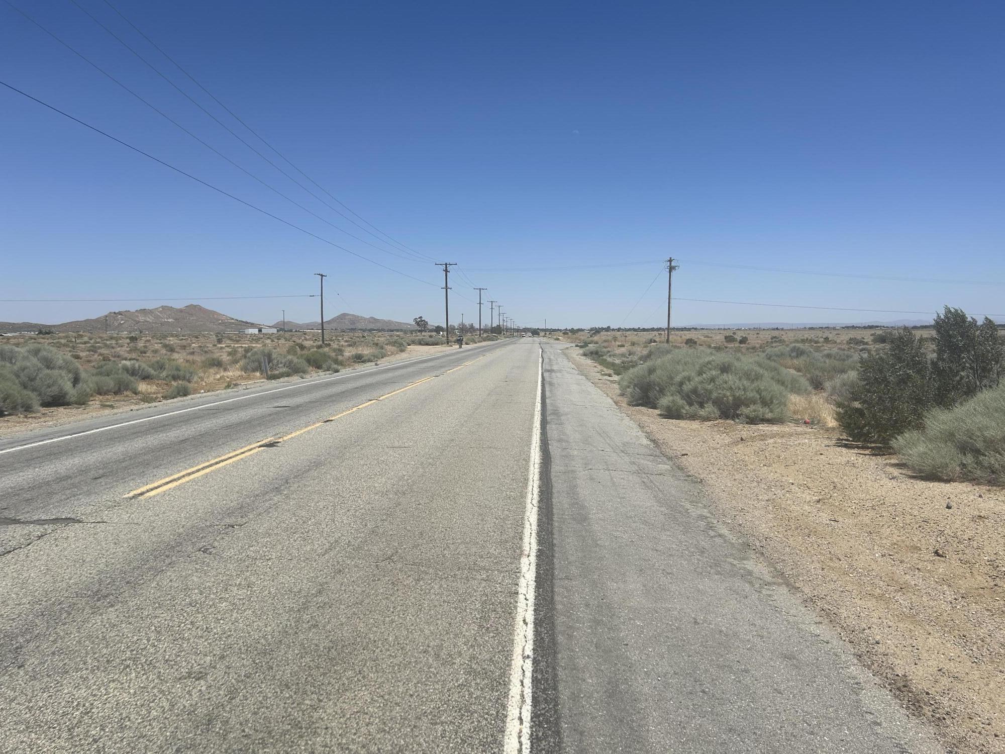 Rosamond Blvd Property Photo 9