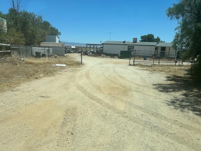 Rosamond Blvd Property Photo 12