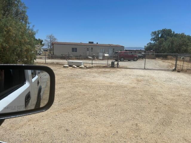 Rosamond Blvd Property Photo 13