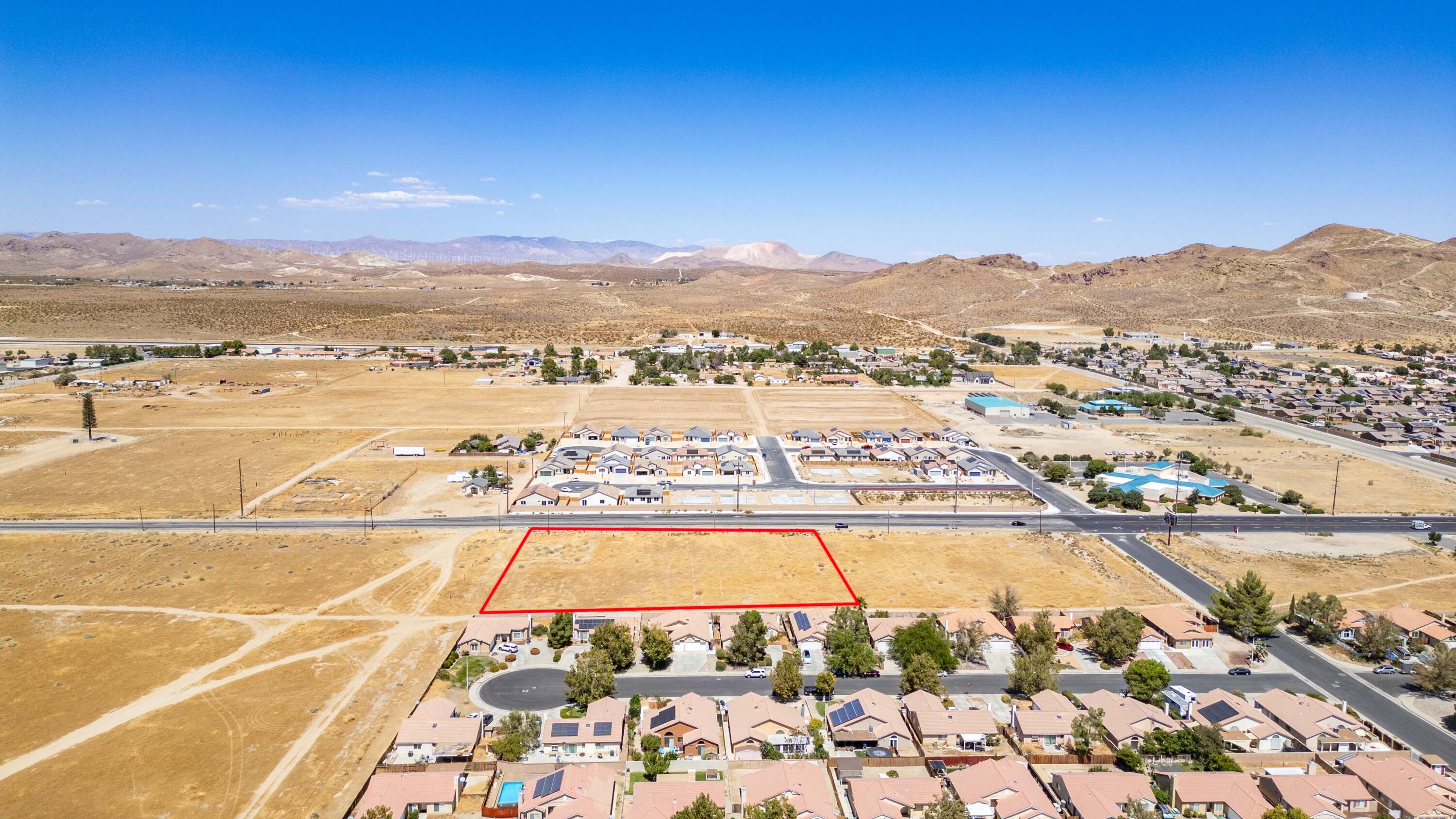 W Rosamond Boulevard Property Photo 7
