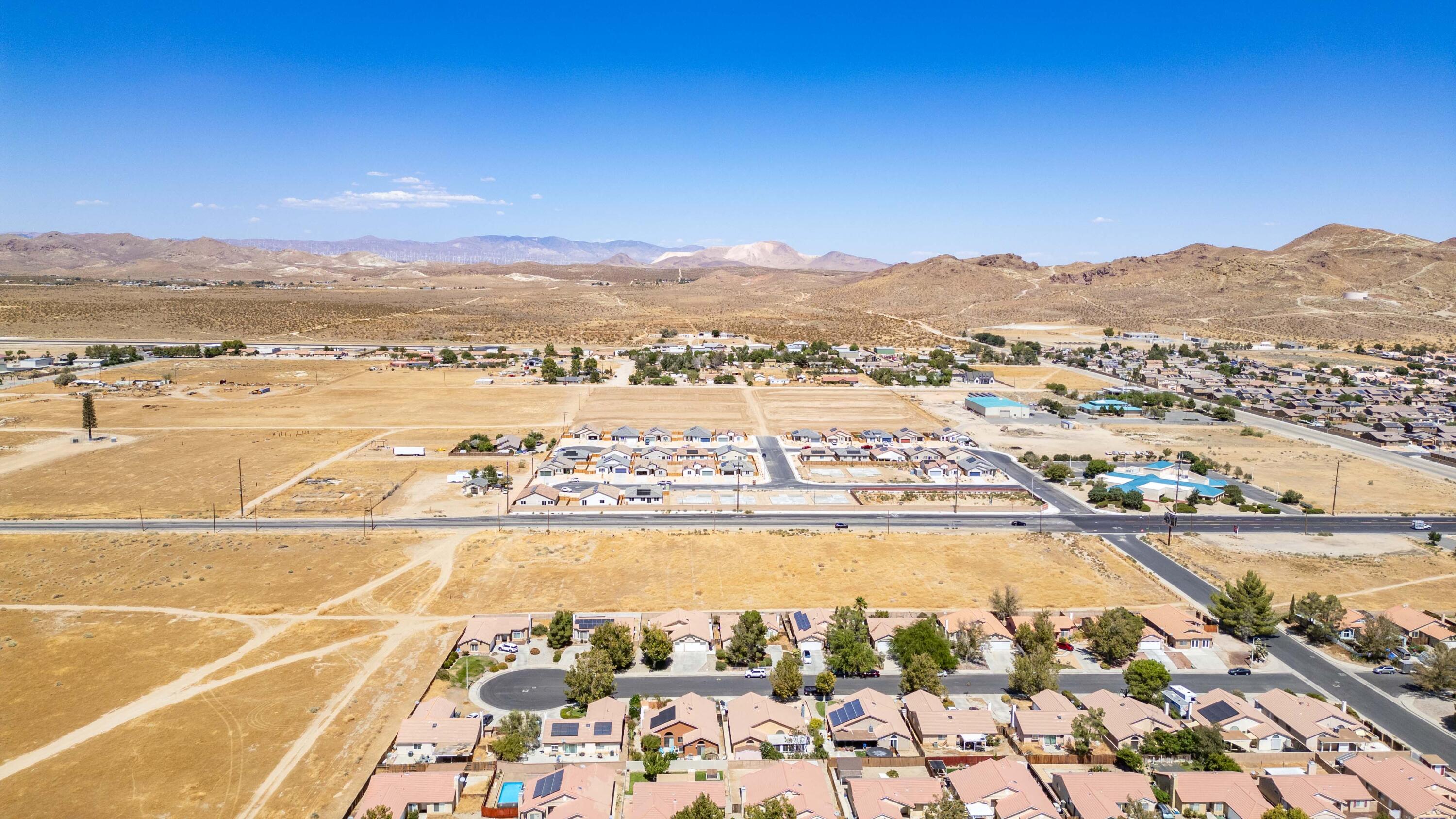 W Rosamond Boulevard Property Photo 8