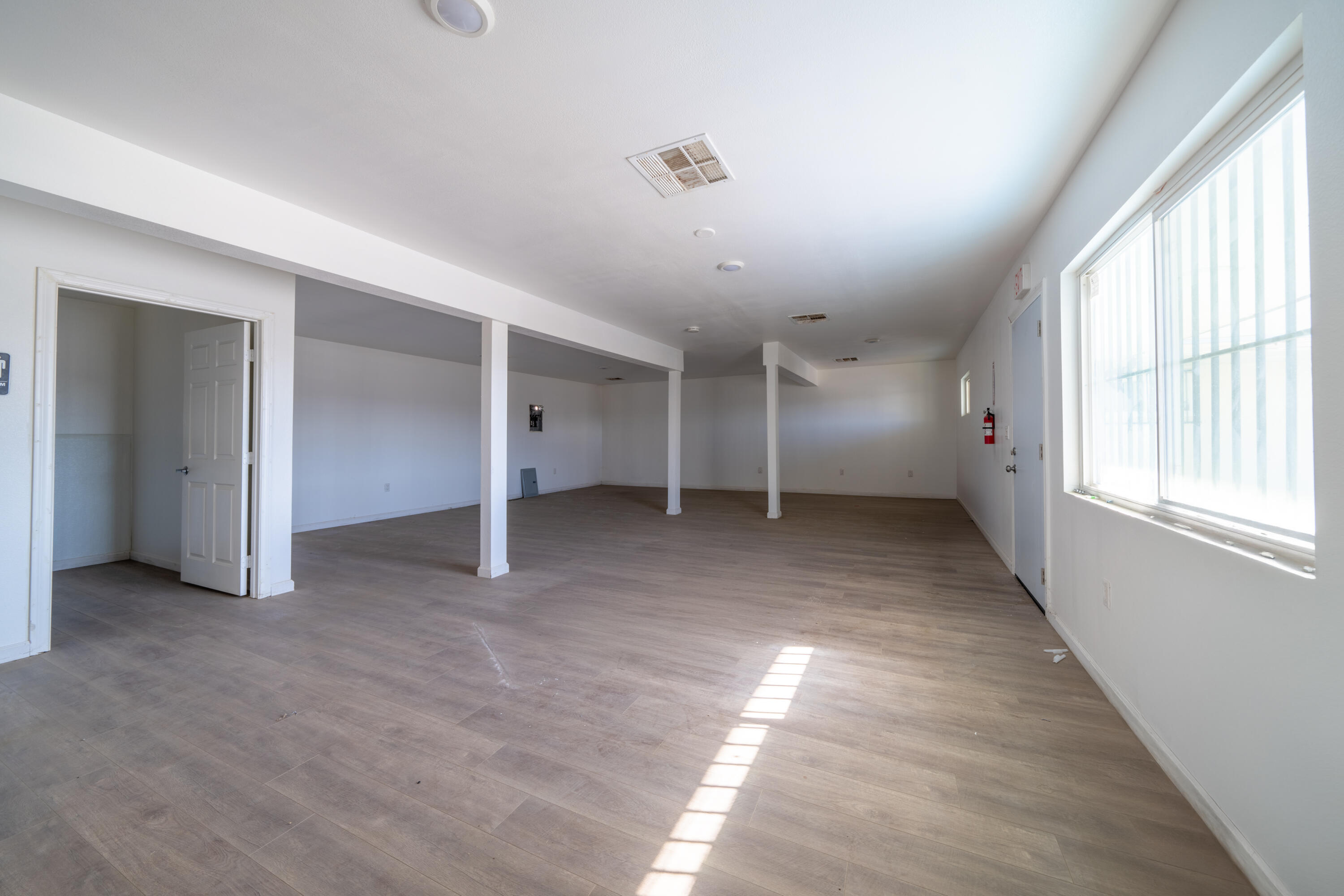 44300 Division Street Property Photo 17