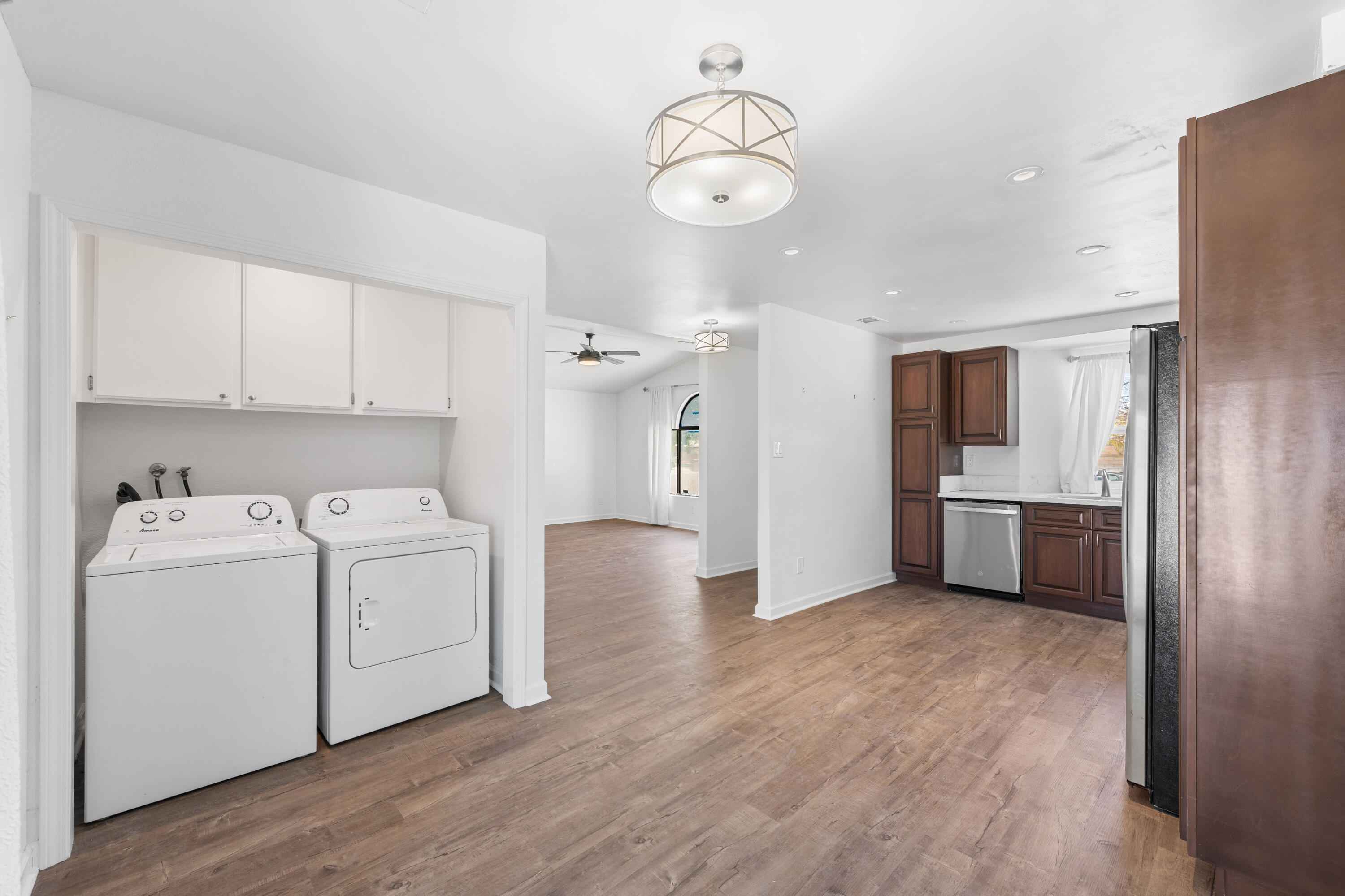 2309 Thistle Street Property Photo 6