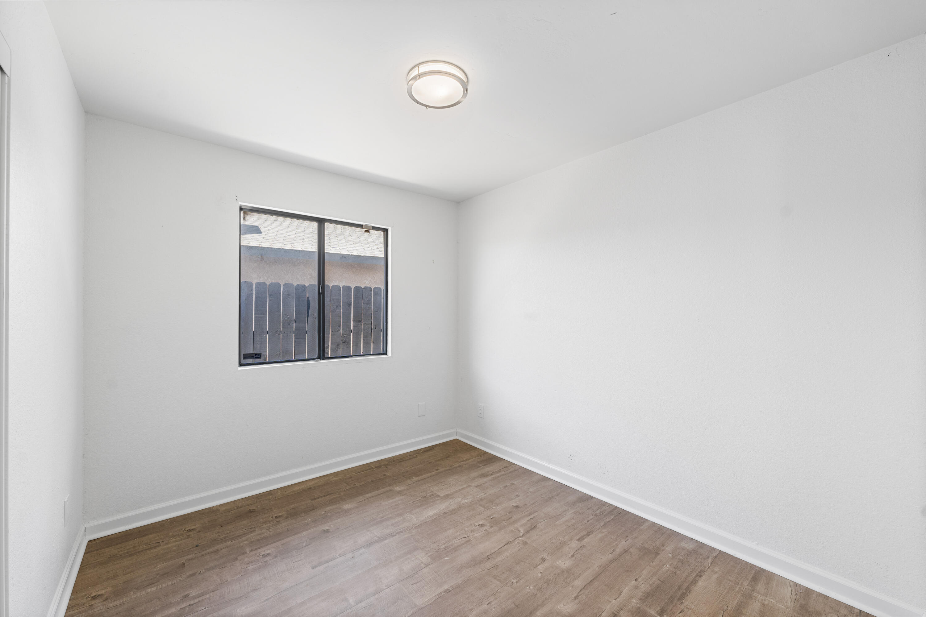 2309 Thistle Street Property Photo 8