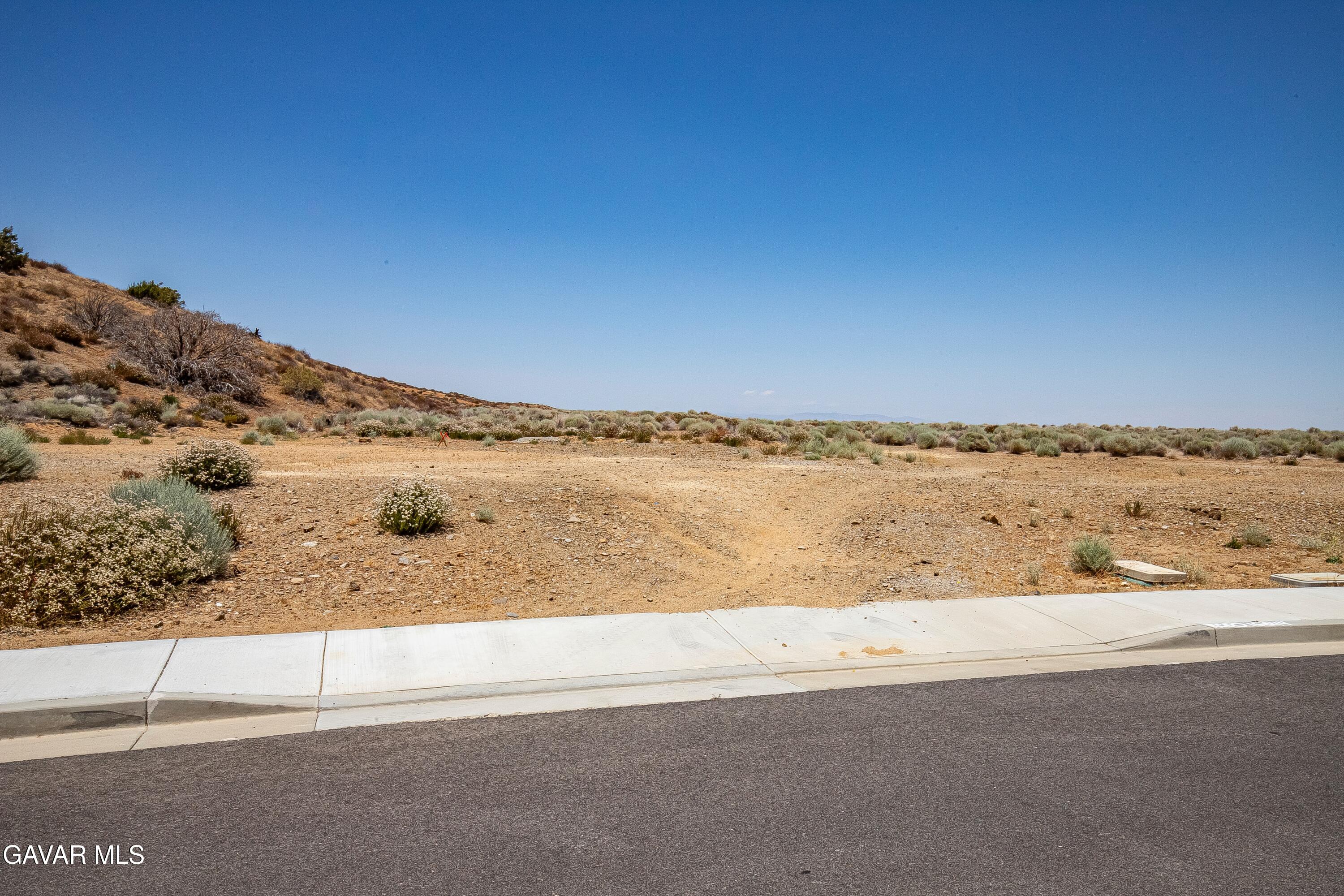 Joshua Ranch Lot On Yianni Court Property Photo 2