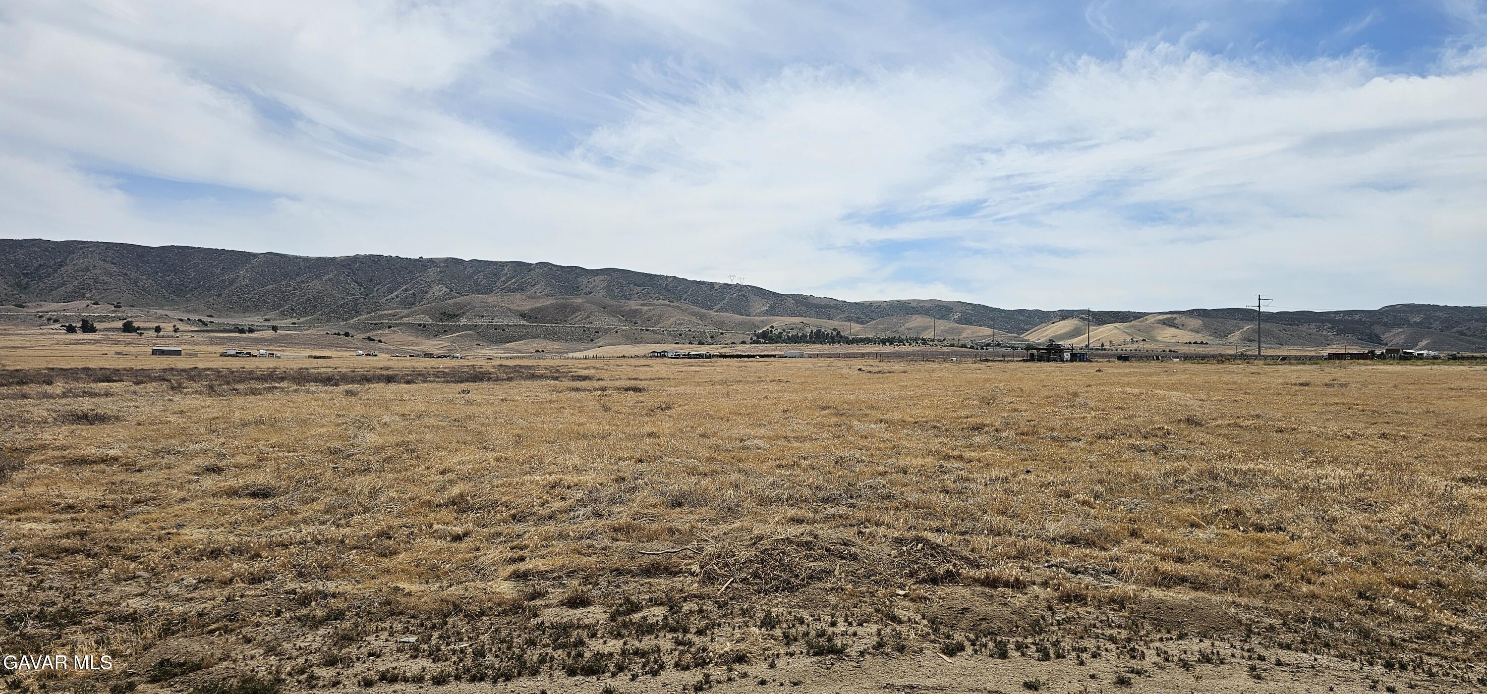 103rd Street West / K2 Property Photo 1
