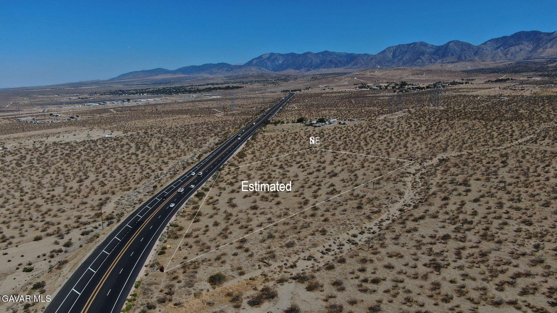 10707 Pearblossom Highway Property Photo 16