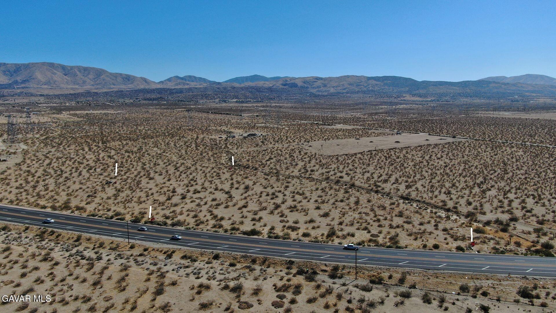 10707 Pearblossom Highway Property Photo 18