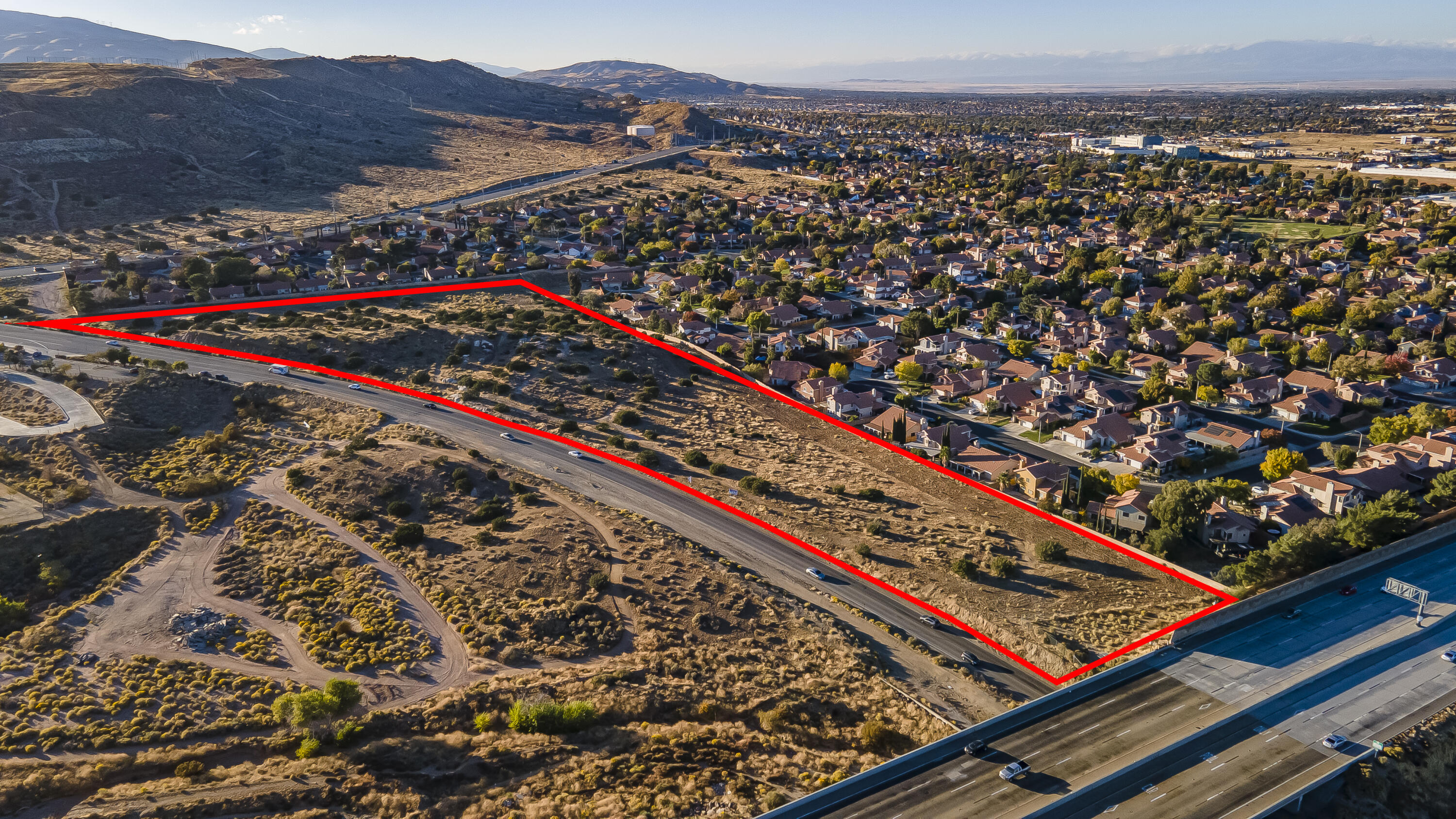 Av Freeway And Rayburn Property Photo 19