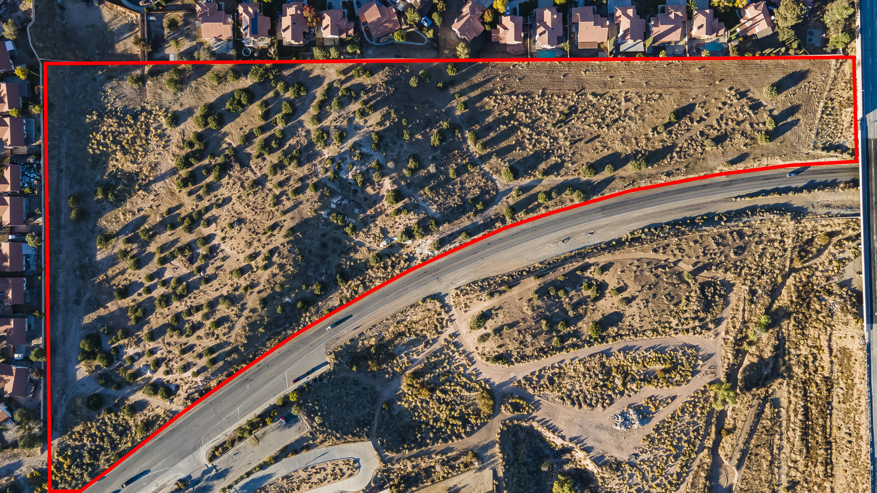 Av Freeway And Rayburn Property Photo 21