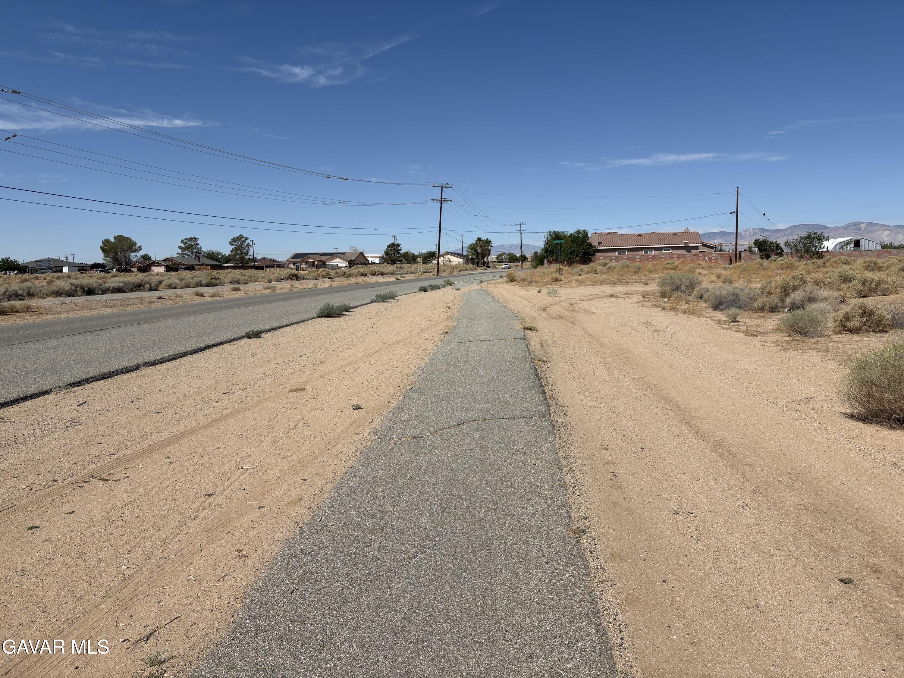 Redwood Boulevard Property Photo 6