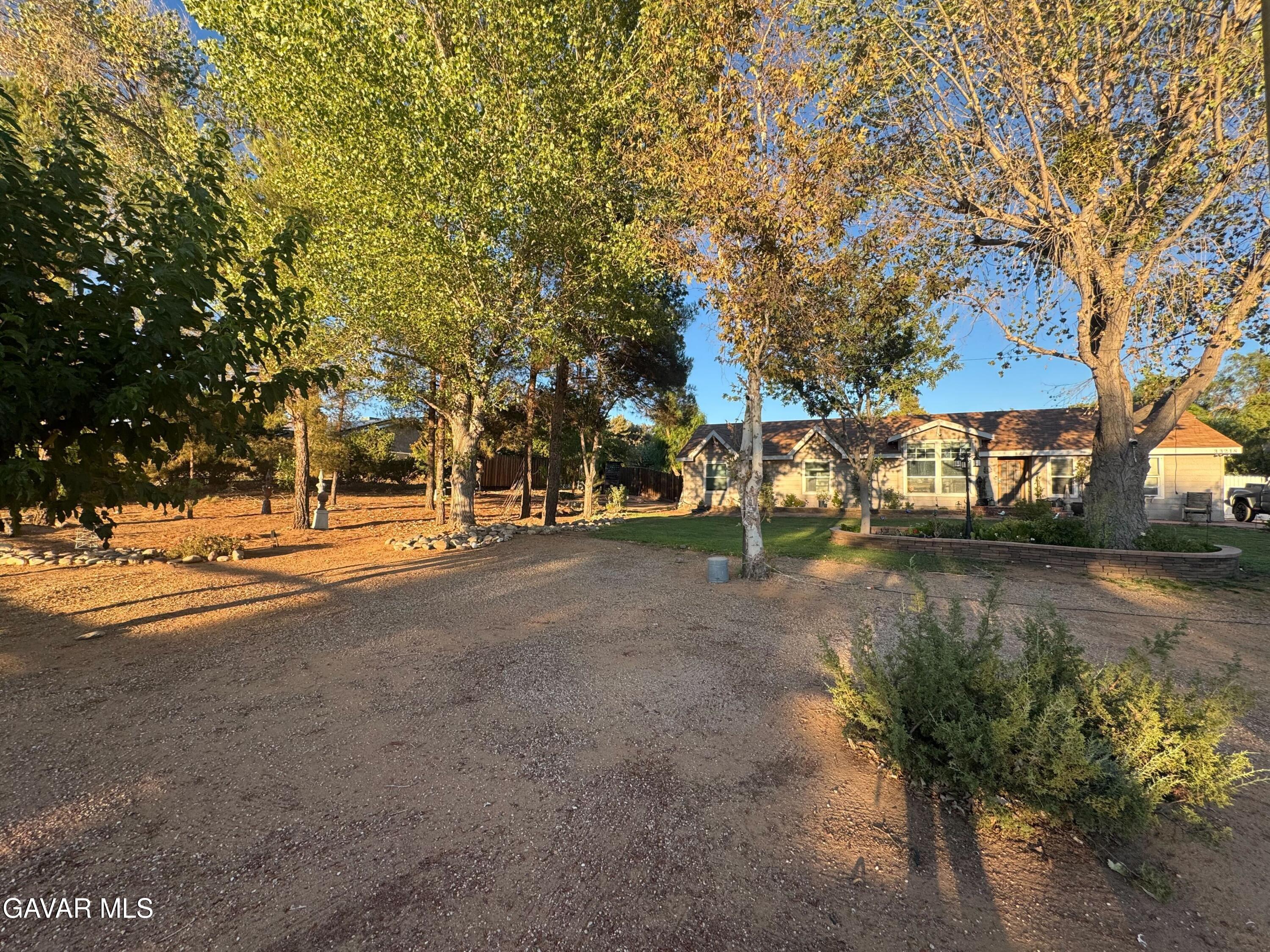 33218 Acklins Avenue Property Photo 4