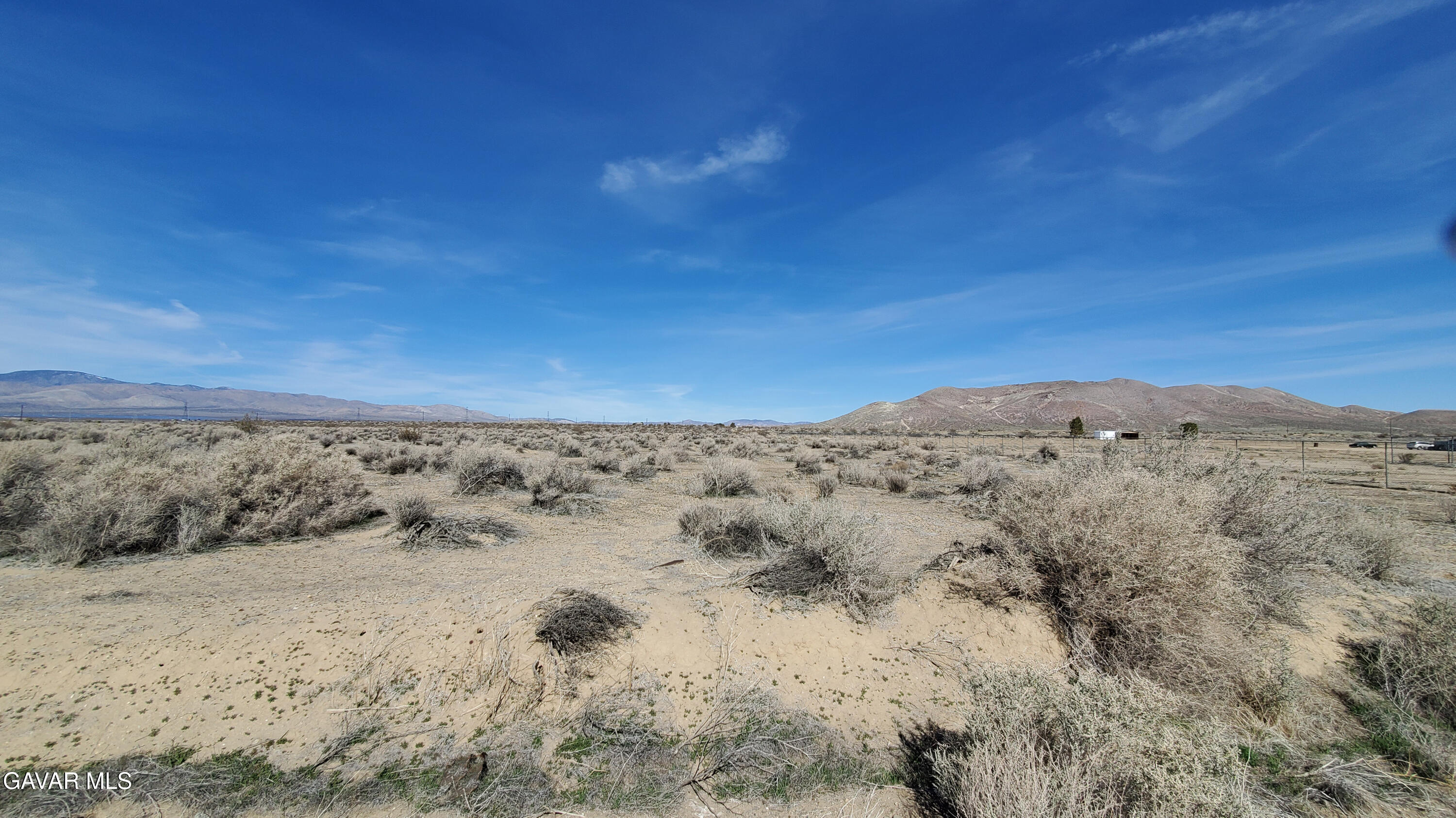 Rosamond Blvd & Kildeer St Property Photo 5