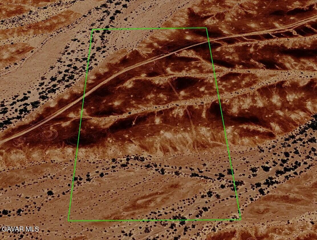 Vic Hauser Geode Bed Rd Property Photo 1