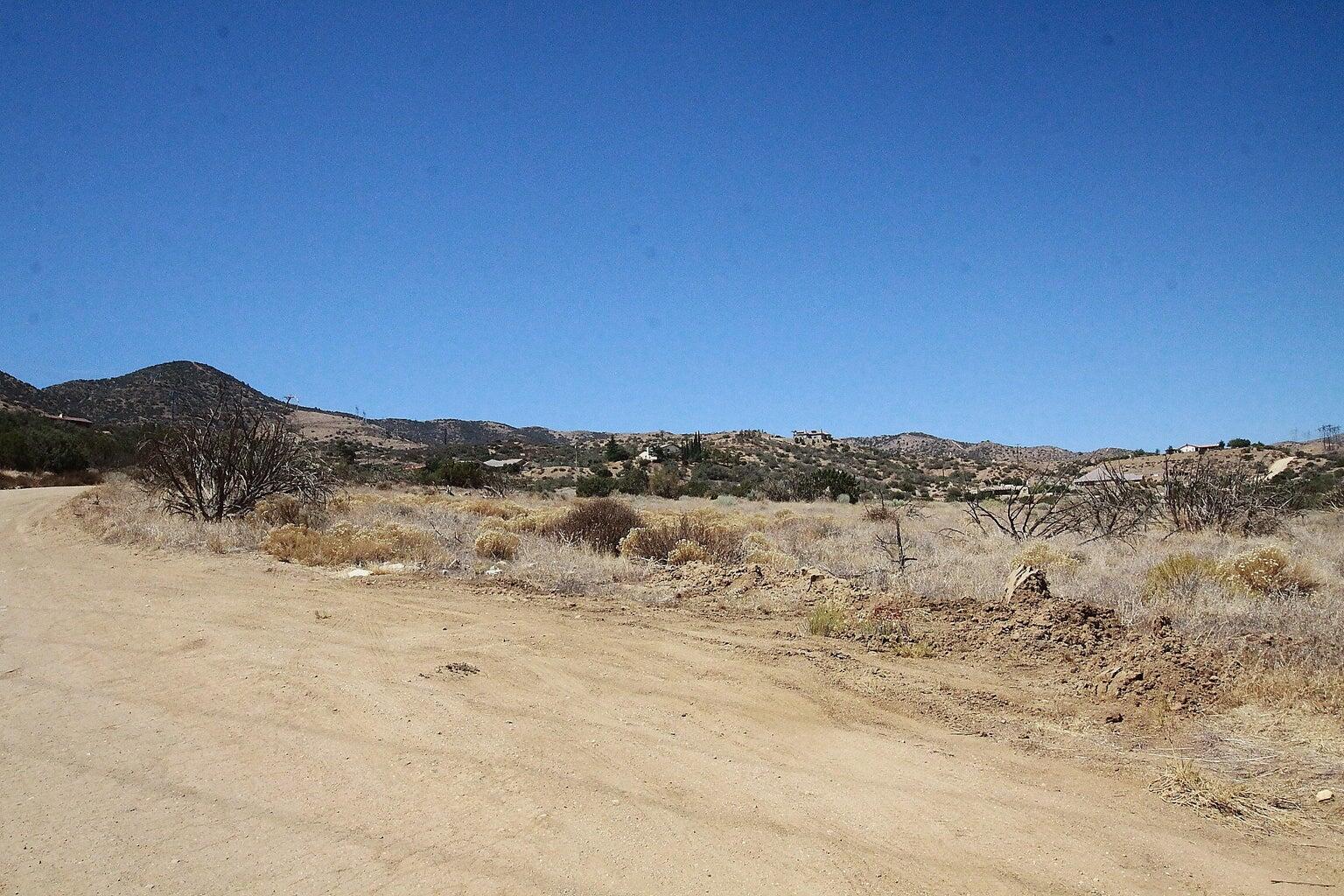 Barrel Springs & Camares 25ac Property Photo 9