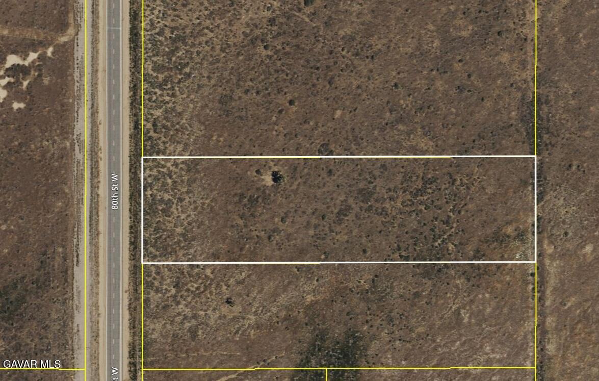 80th St West And Avenue J12 Property Photo 5