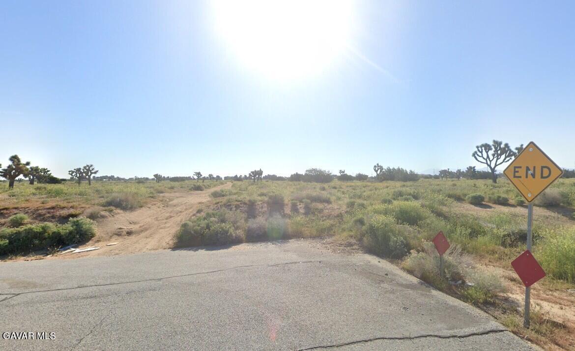 3126 W M12 Avenue Property Photo 6