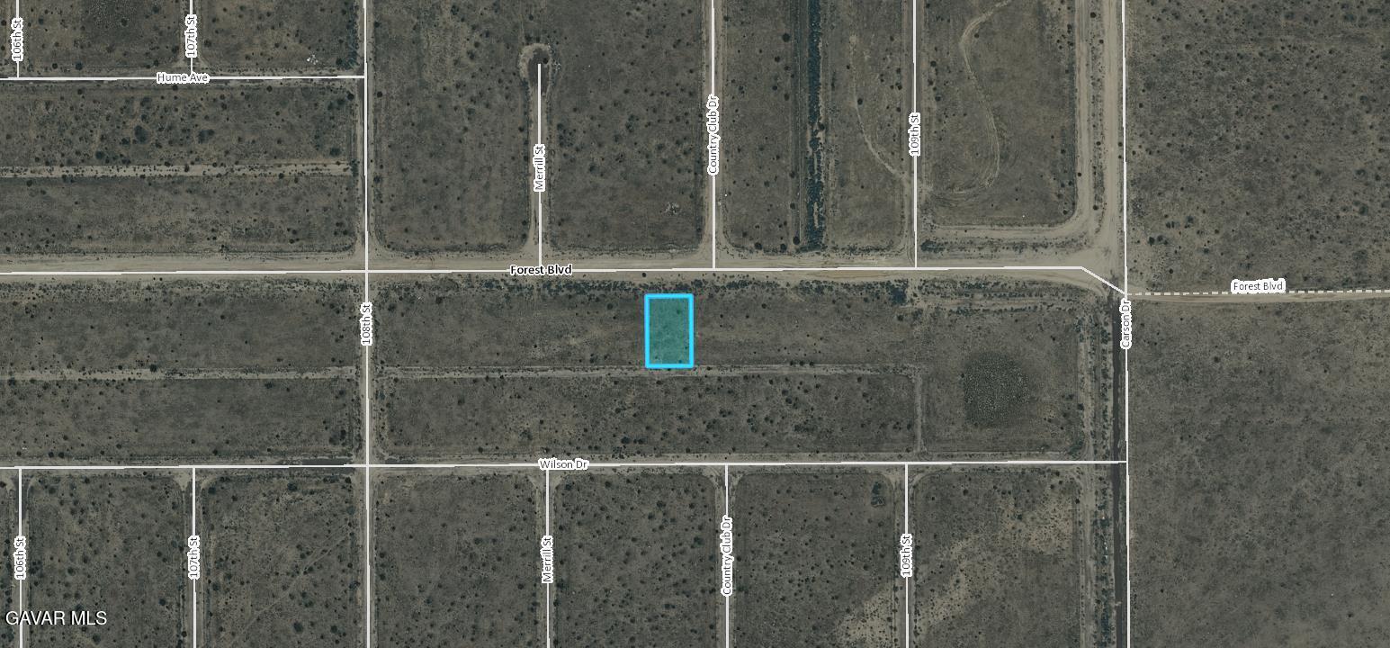 7 Forest Boulevard Property Photo 5