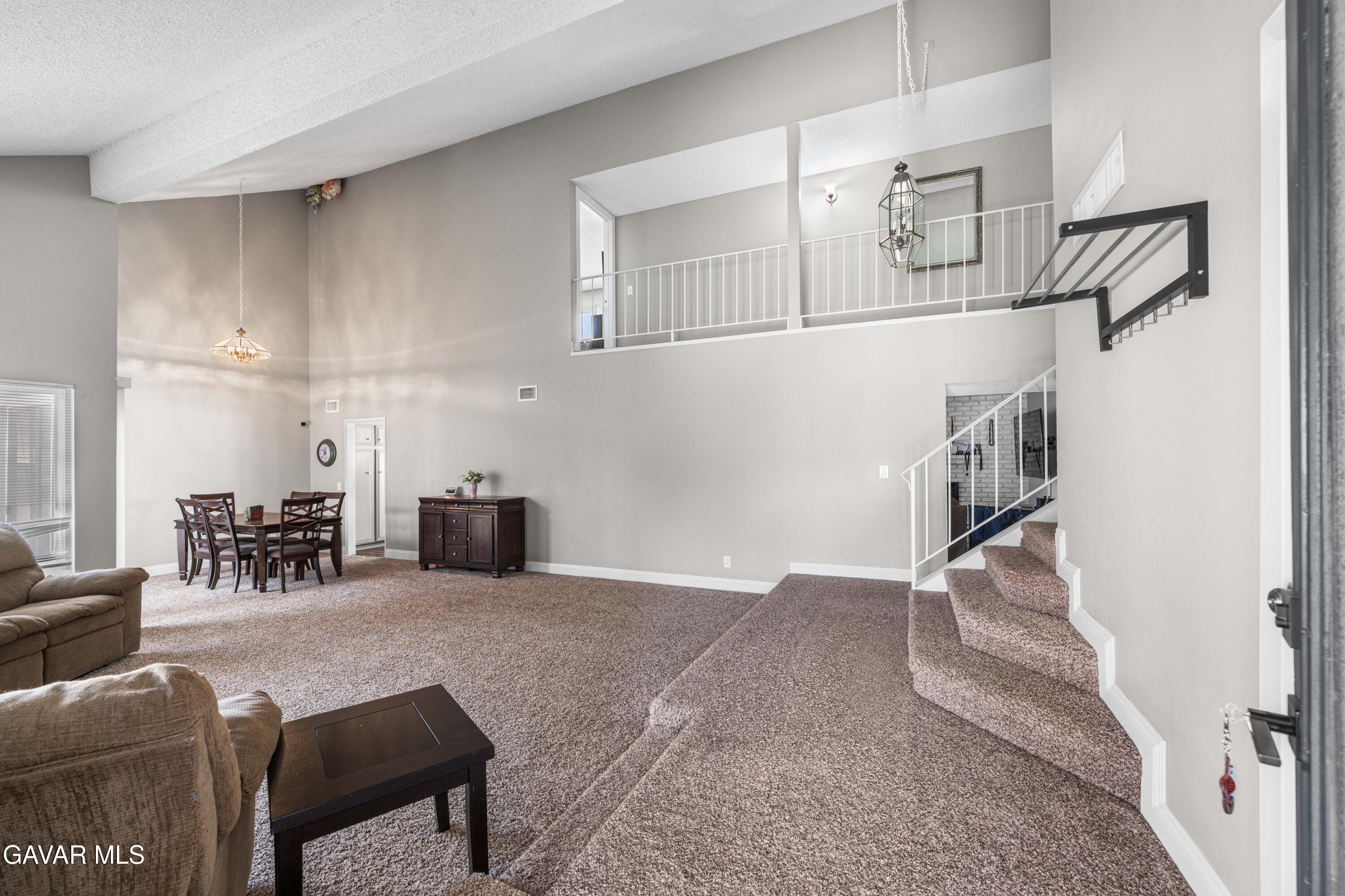 44028 Halcom Avenue Property Photo 2