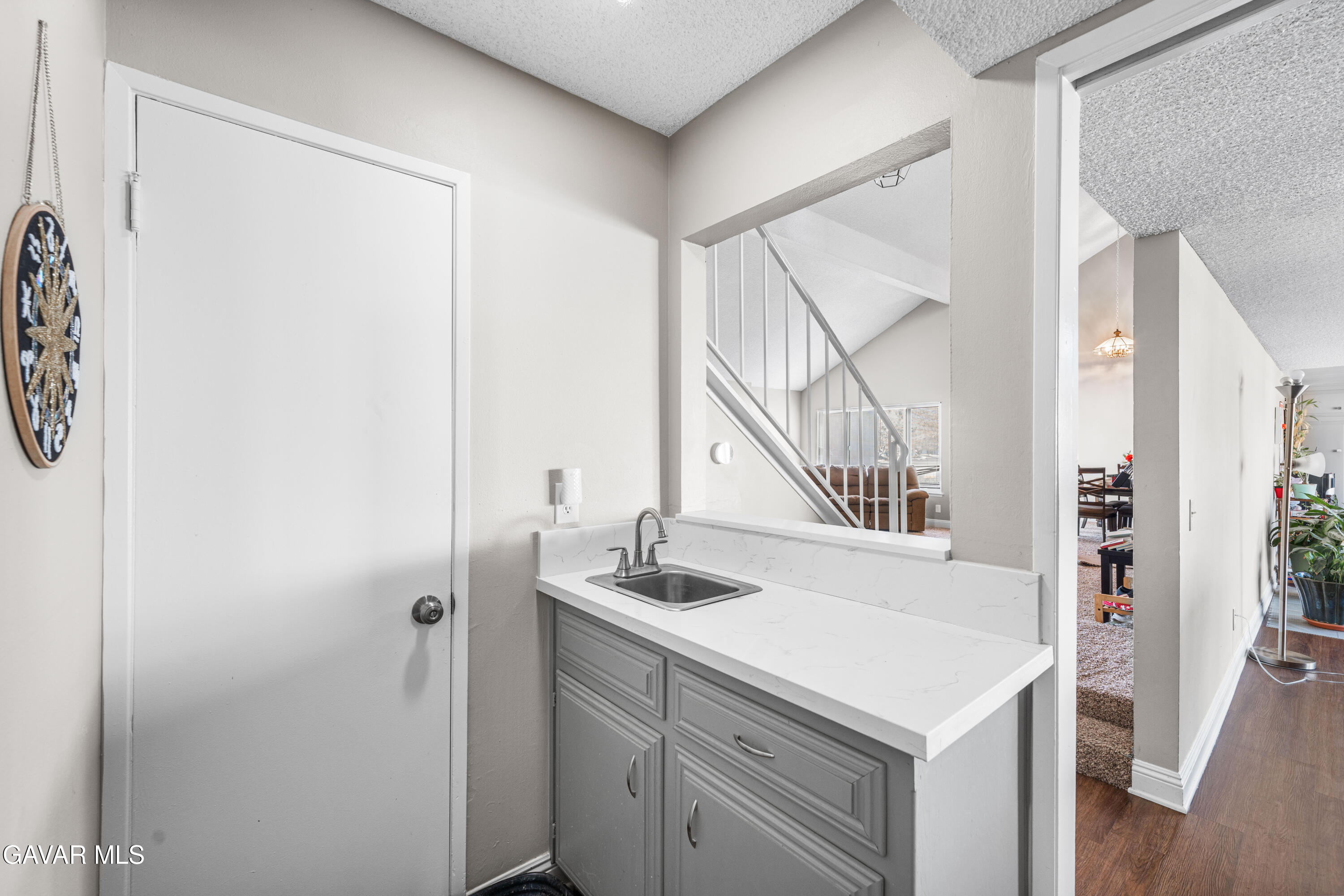 44028 Halcom Avenue Property Photo 12