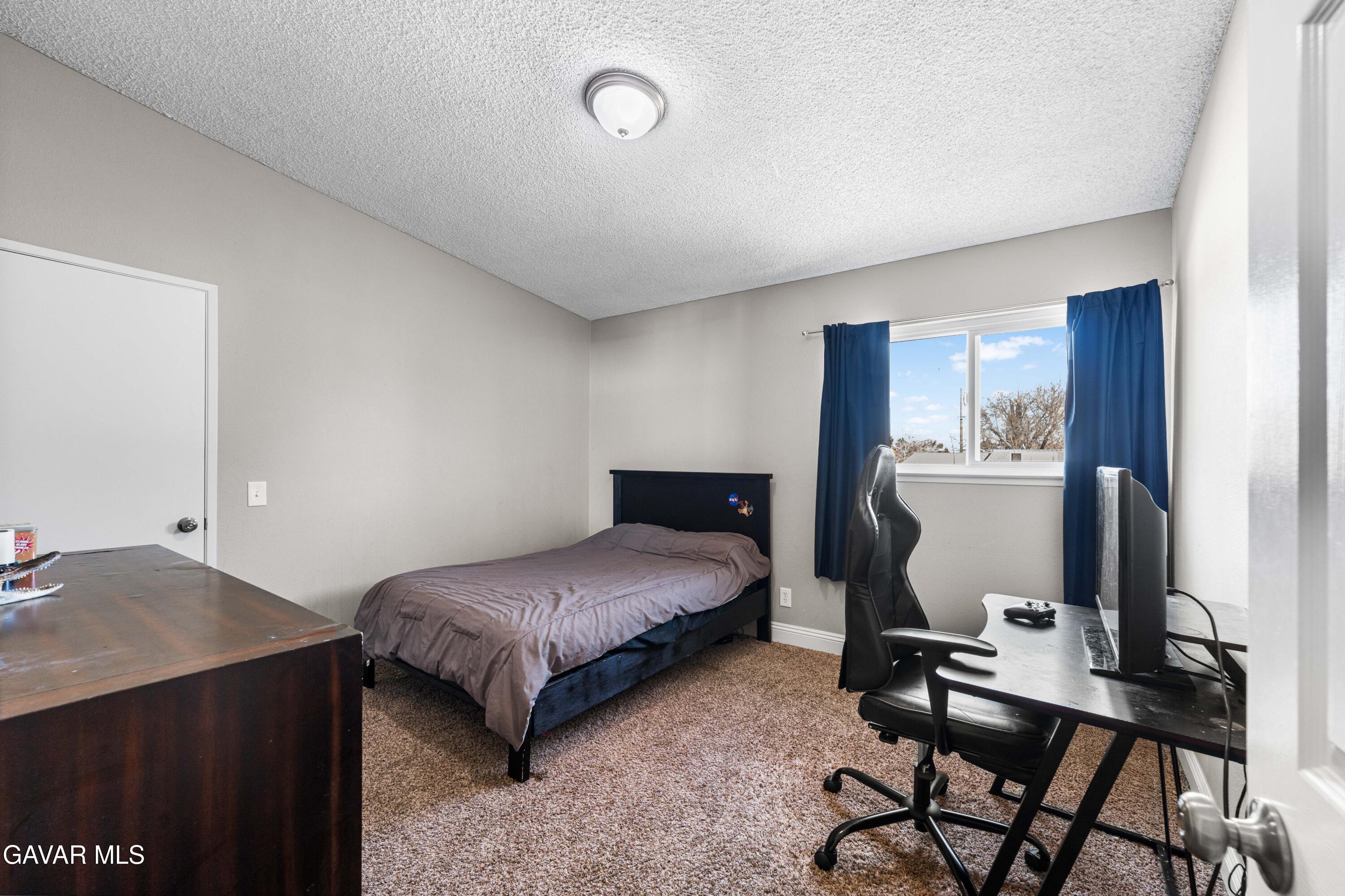 44028 Halcom Avenue Property Photo 17