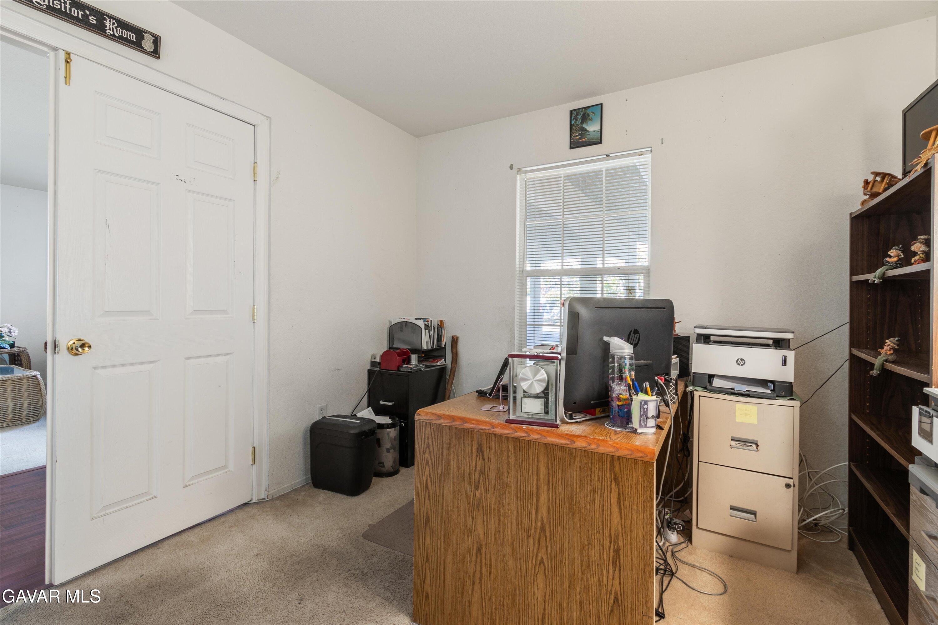 45445 Pickford Avenue Property Photo 10