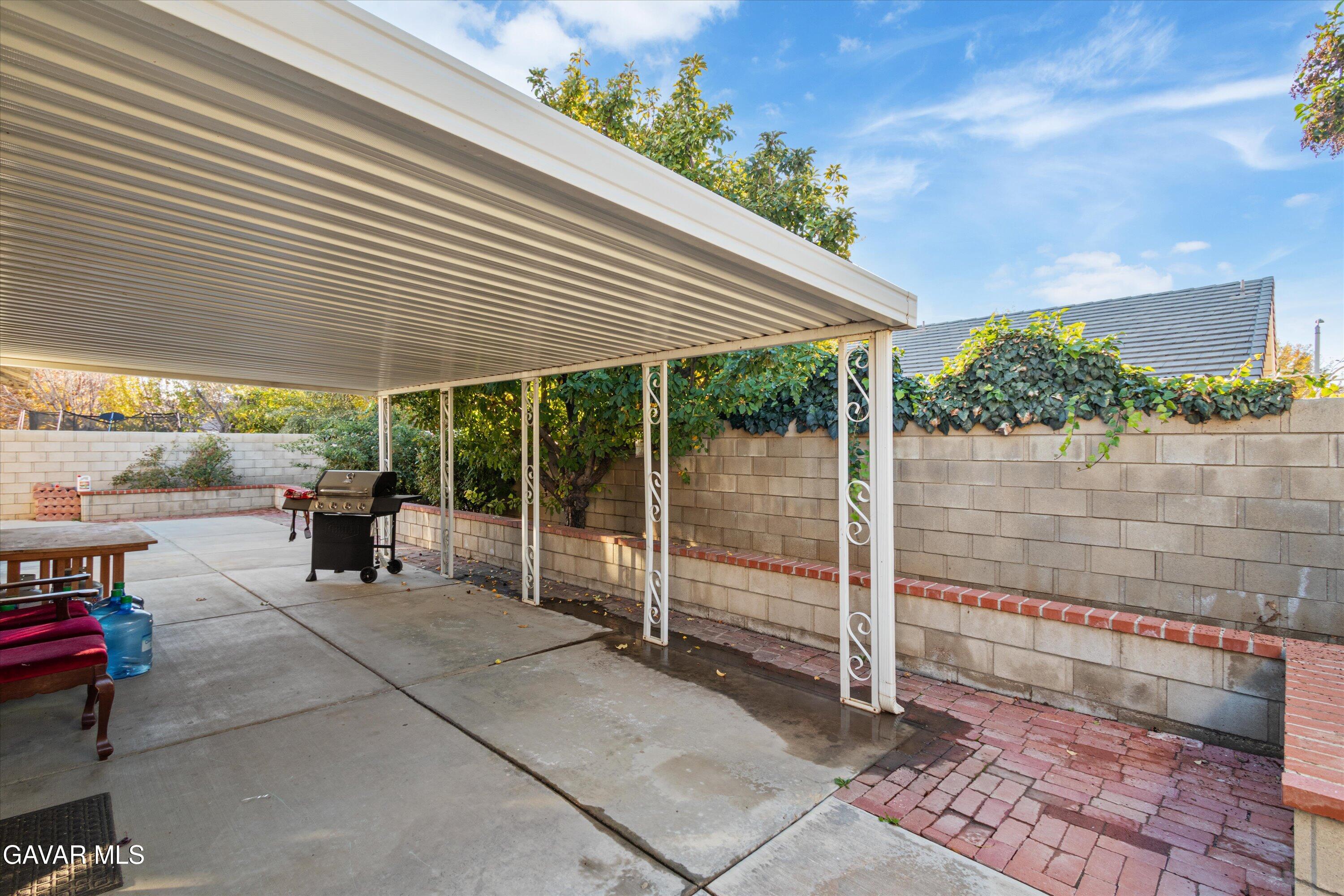 45445 Pickford Avenue Property Photo 29