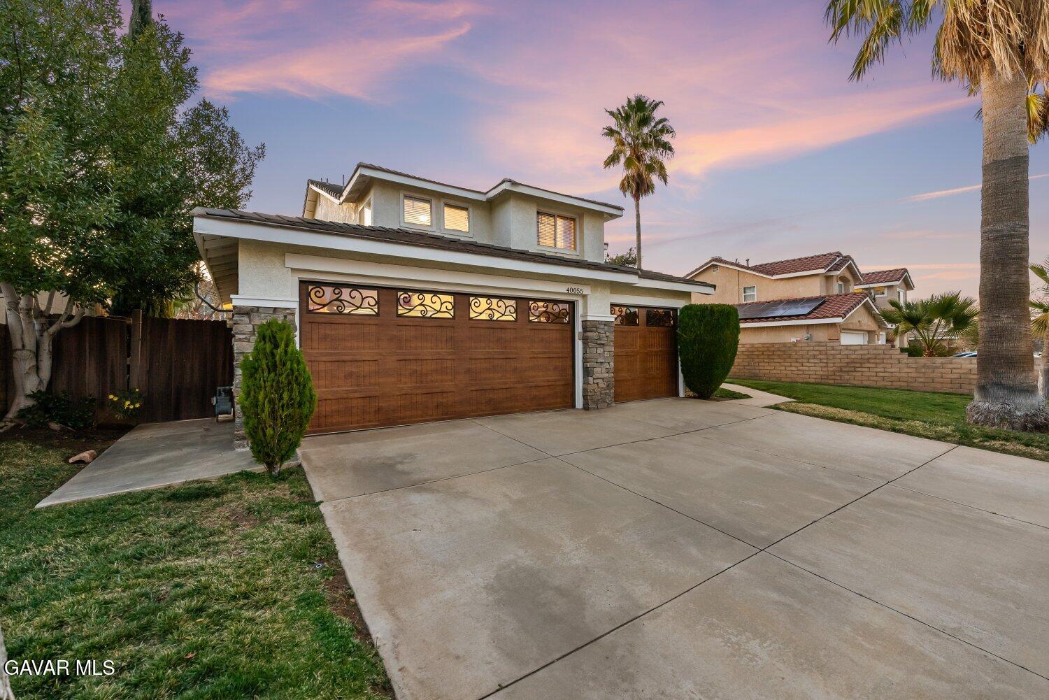 40055 Denham Drive Property Photo 4