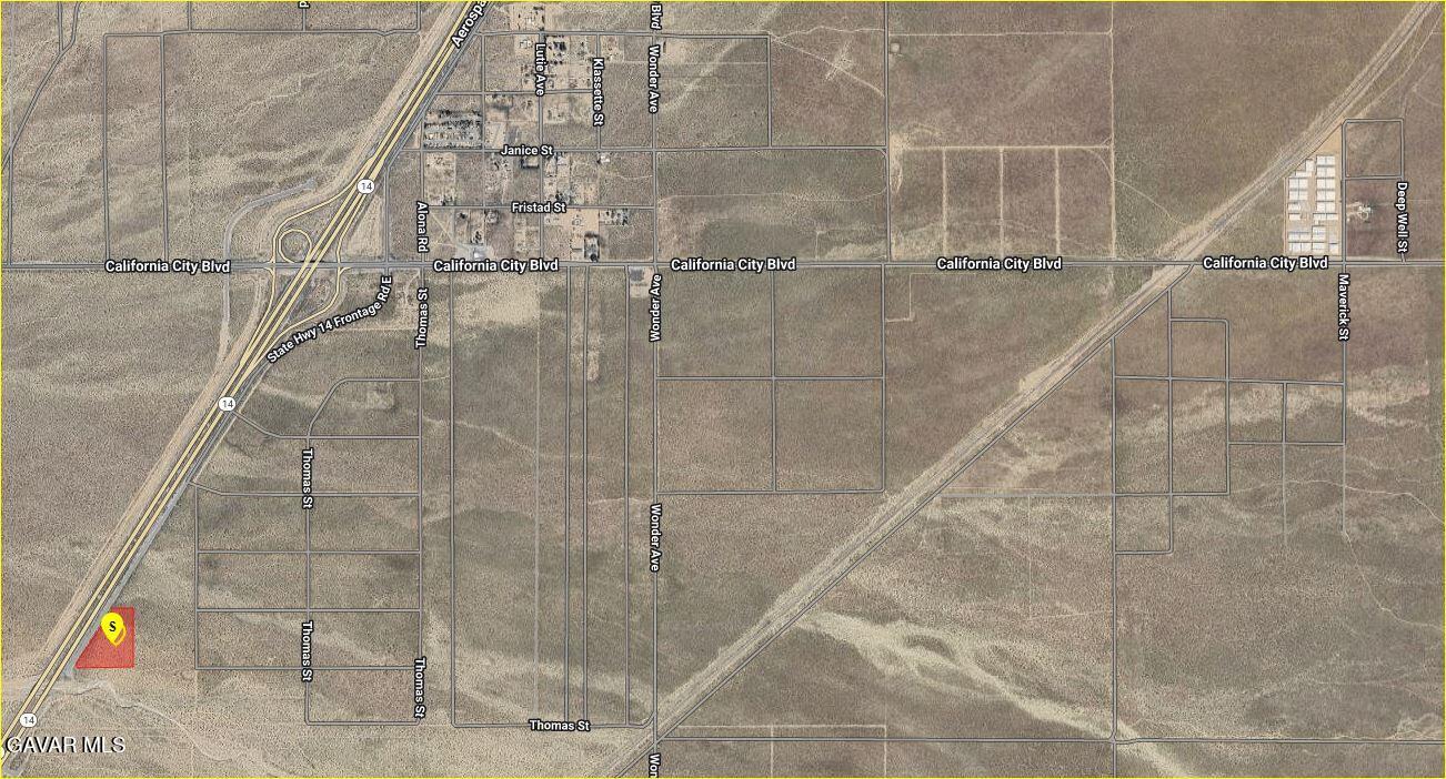 14 Freeway Frontage Rd Property Photo 9