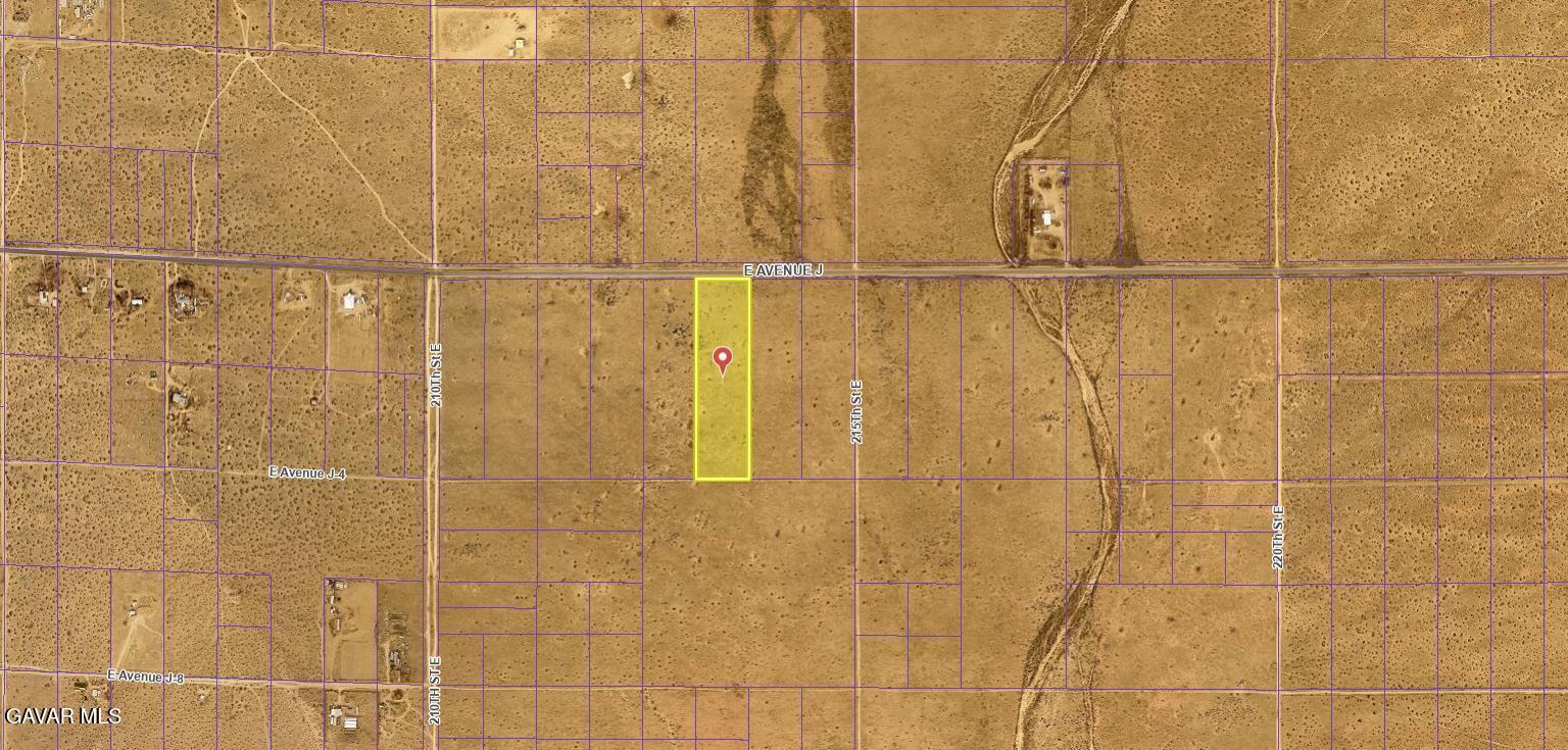 E J Avenue Property Photo 9