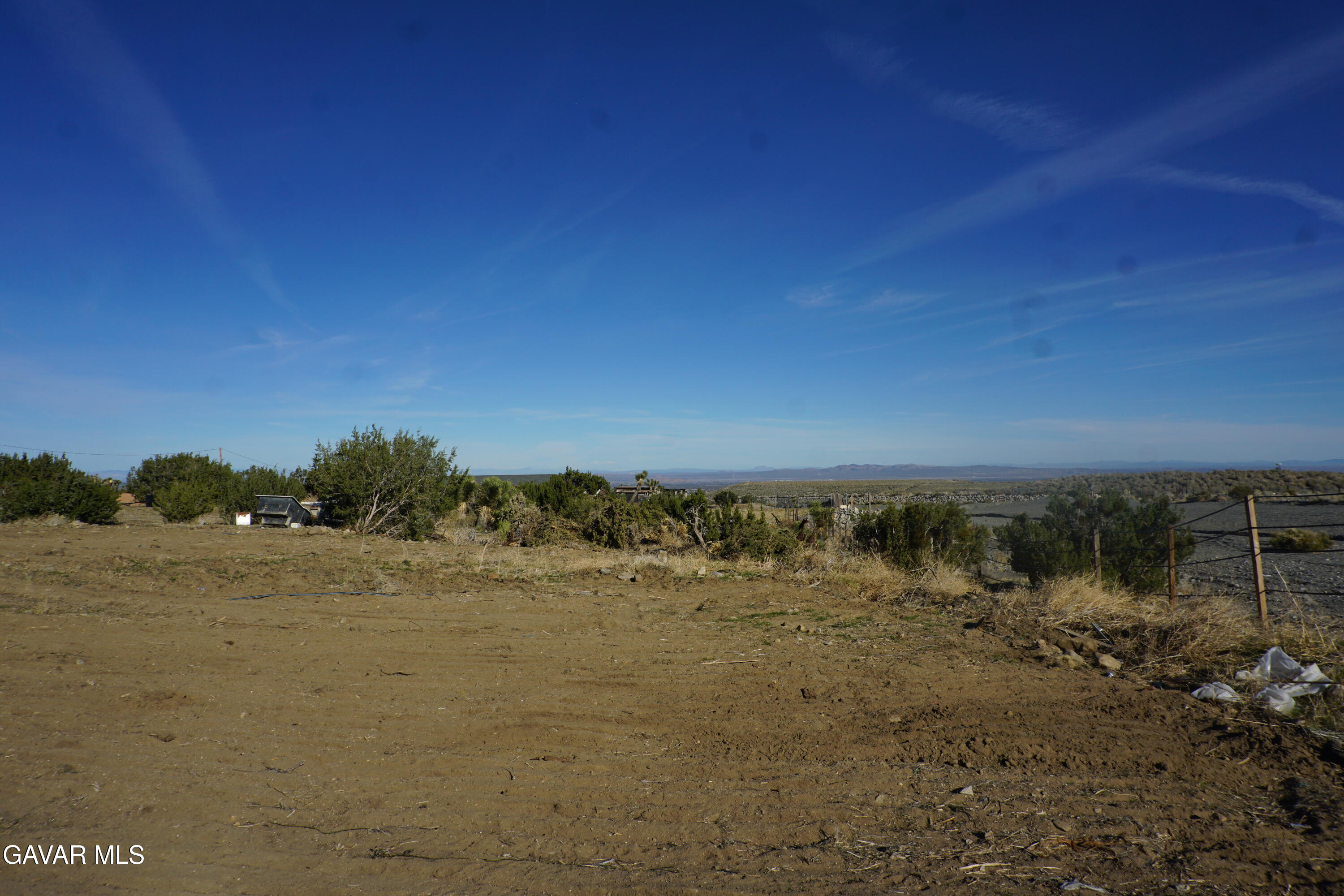 10057 Ash Rd Road Property Photo 4