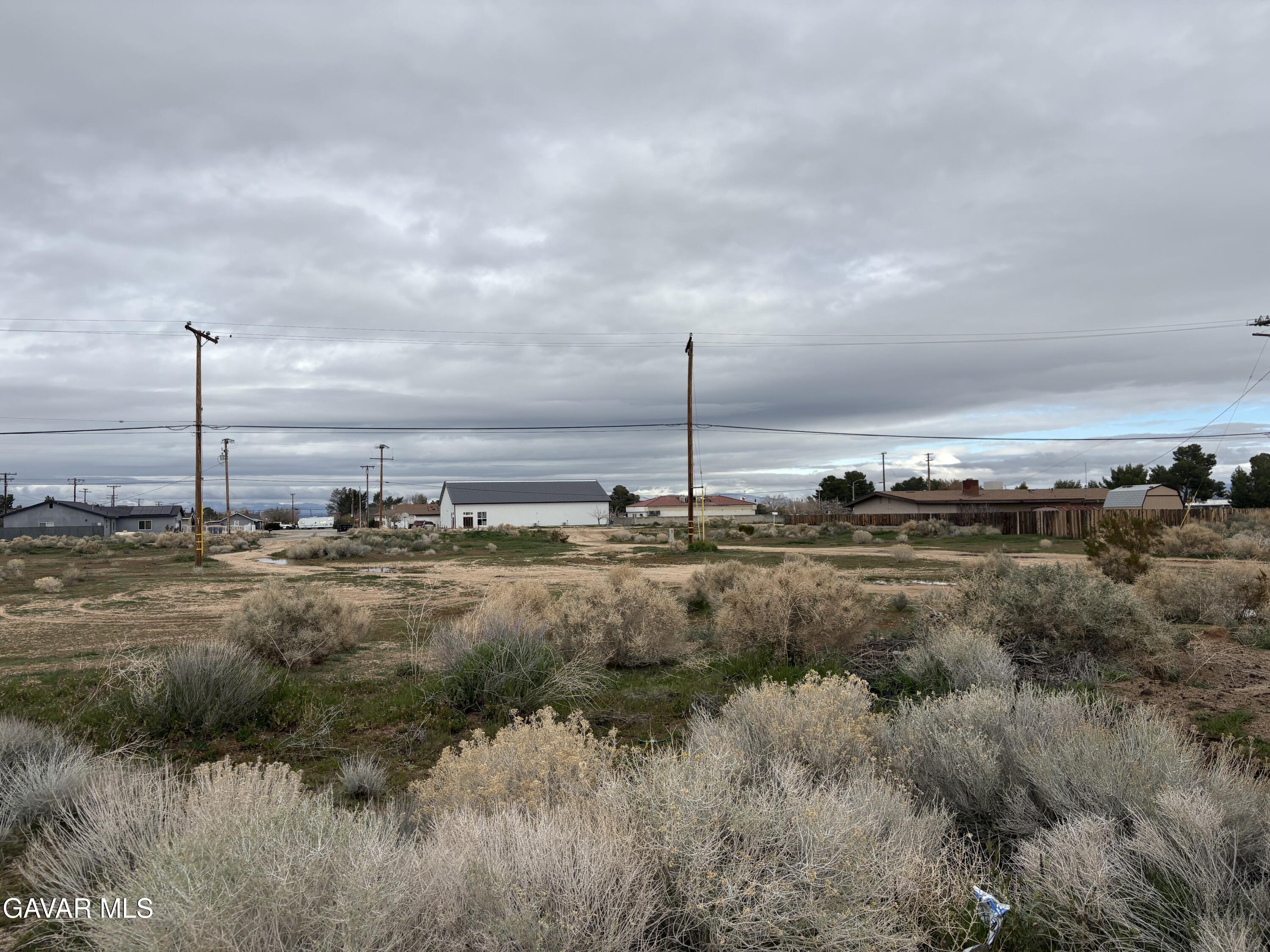 Catalpa Avenue Property Photo 4
