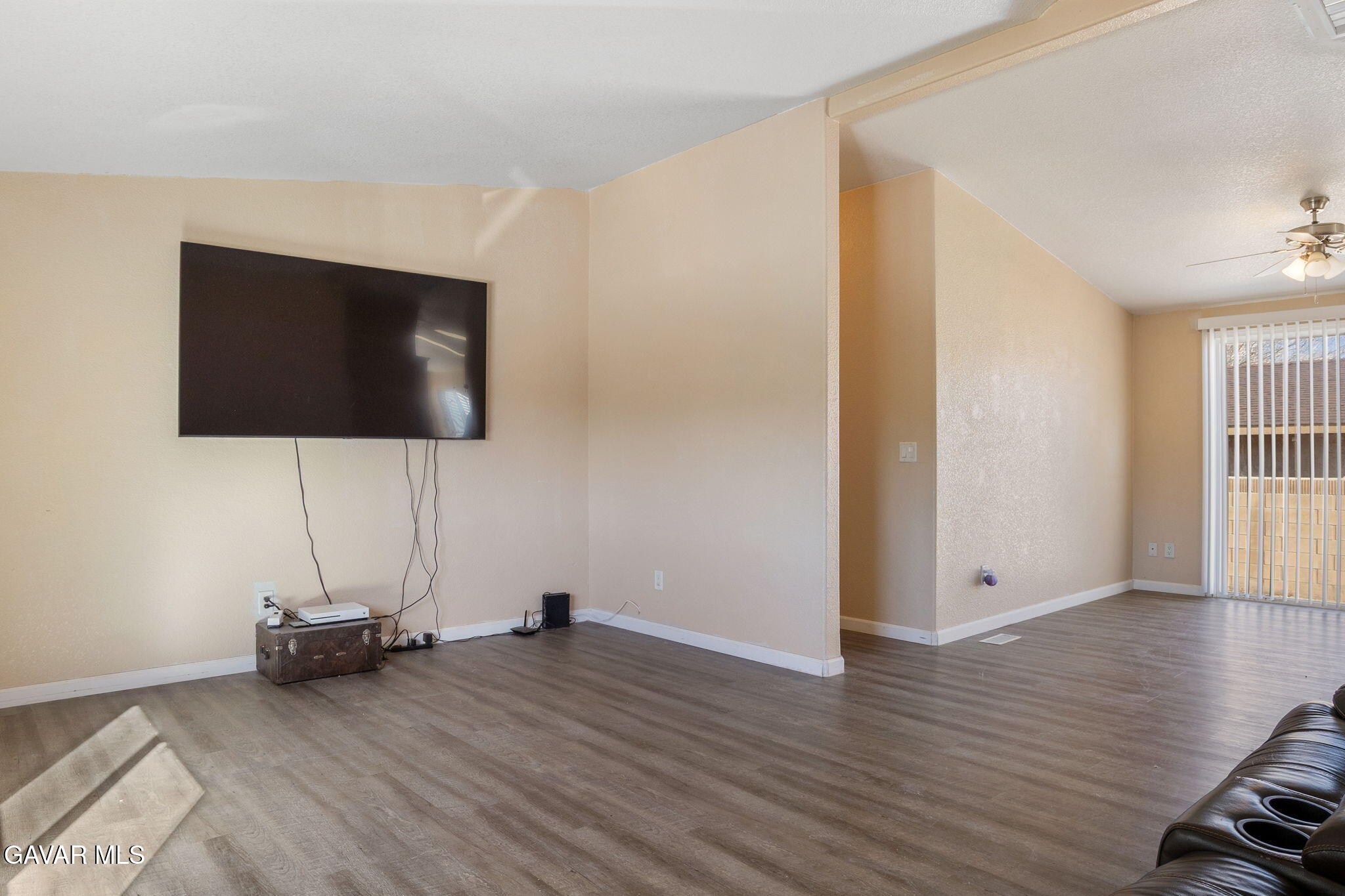 16784 Serrano Street Property Photo 6
