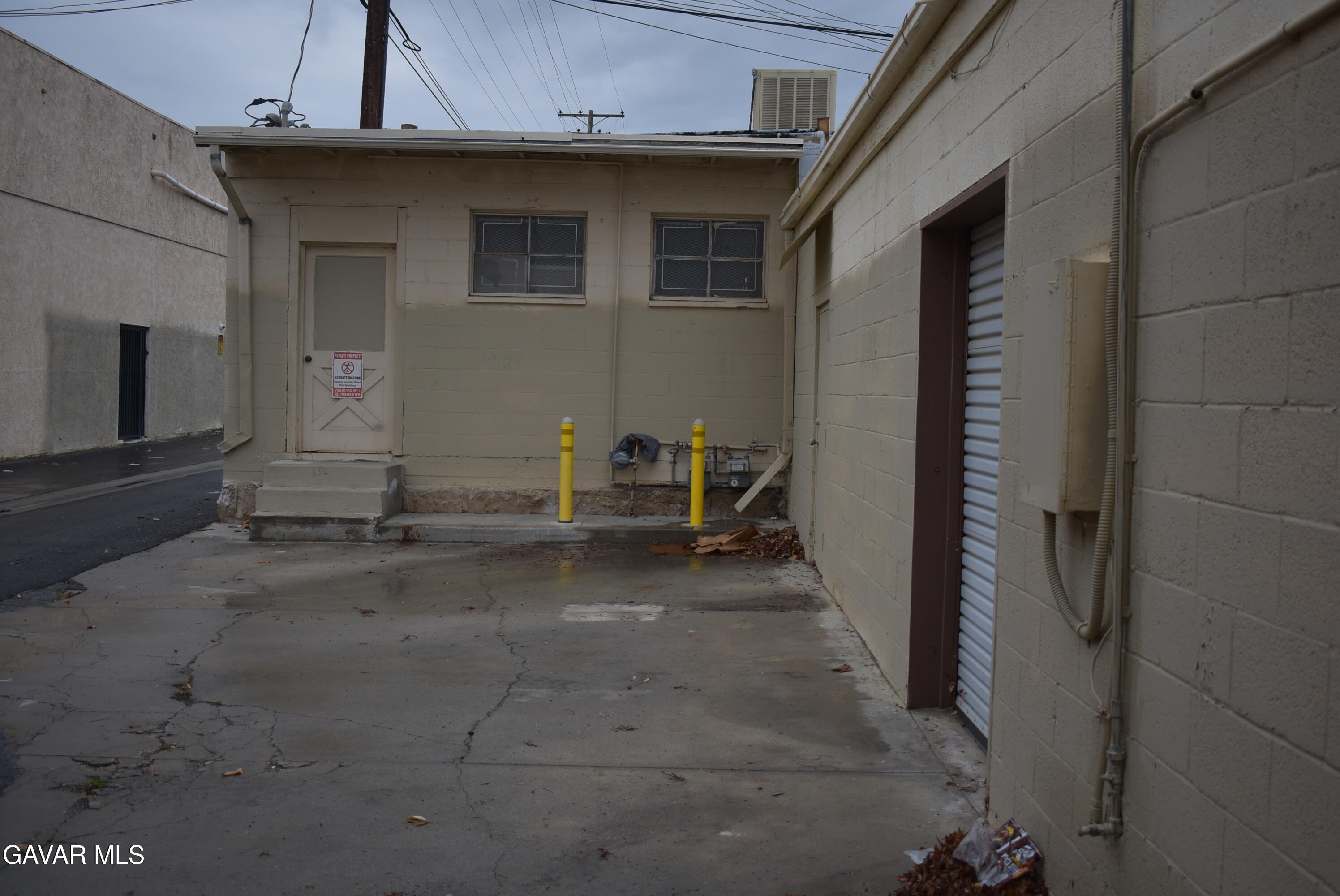 656 W Lancaster Boulevard Property Photo 26