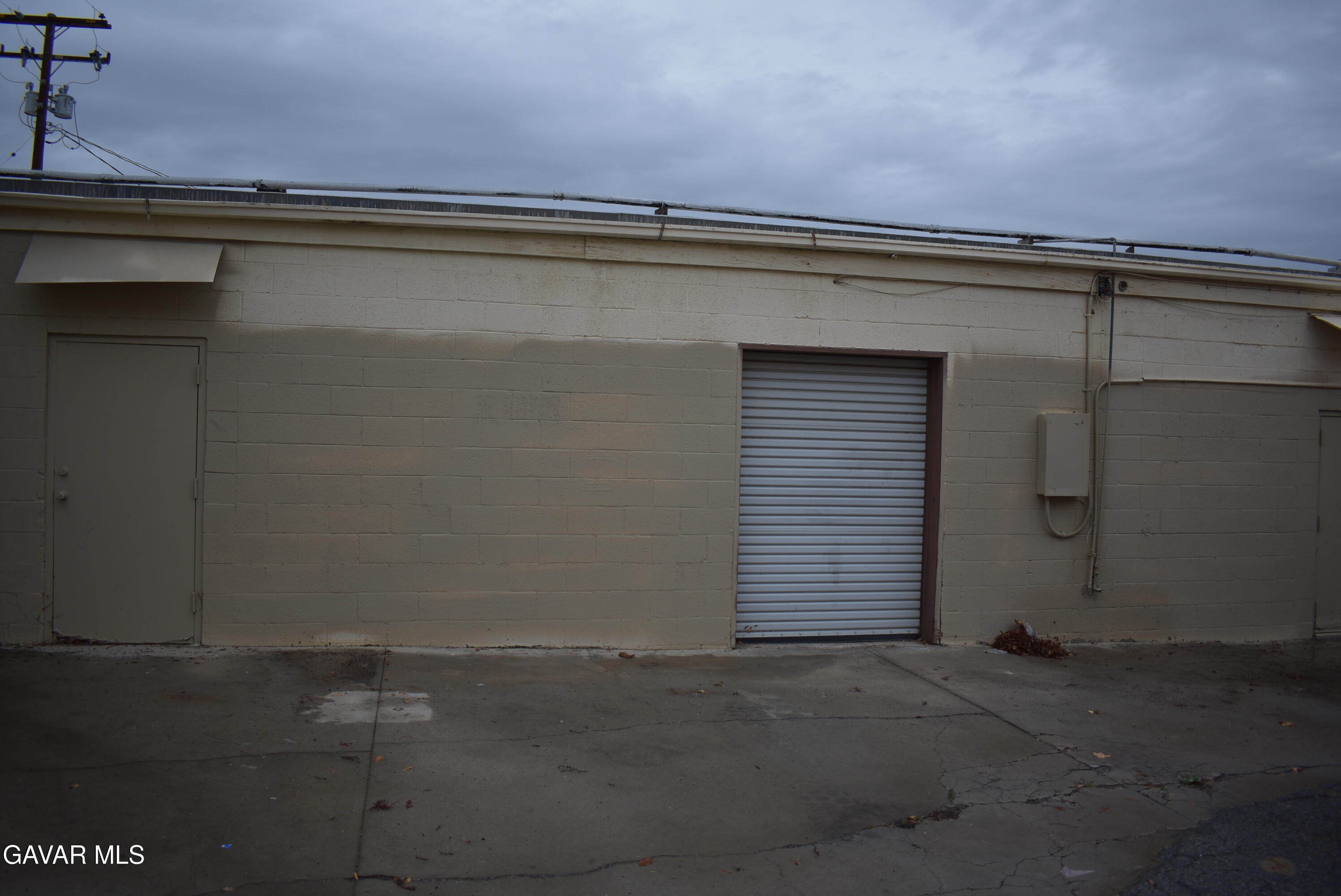 656 W Lancaster Boulevard Property Photo 28