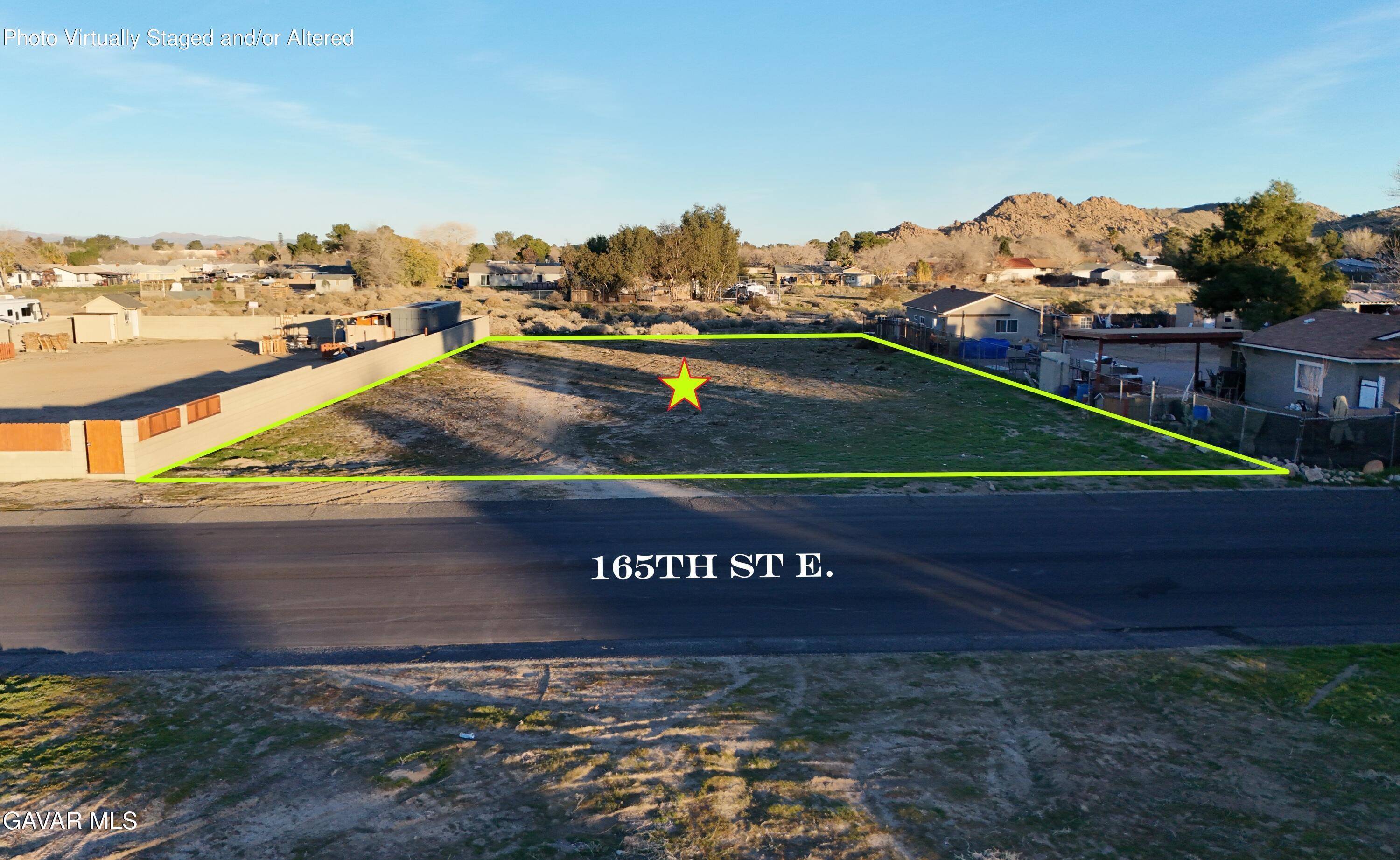 165th St E Property Photo 1