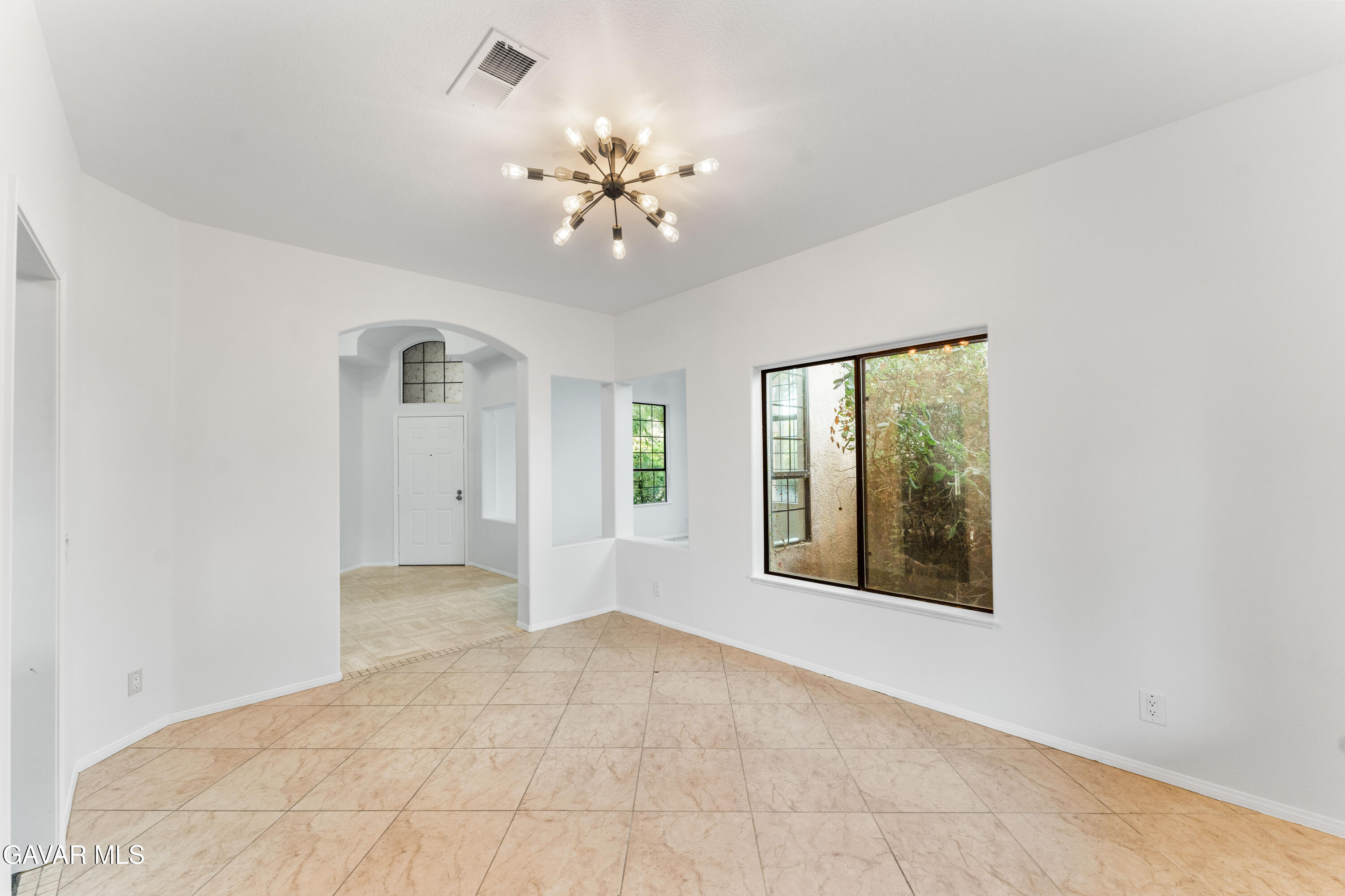 41820 Stratford Circle Property Photo 10