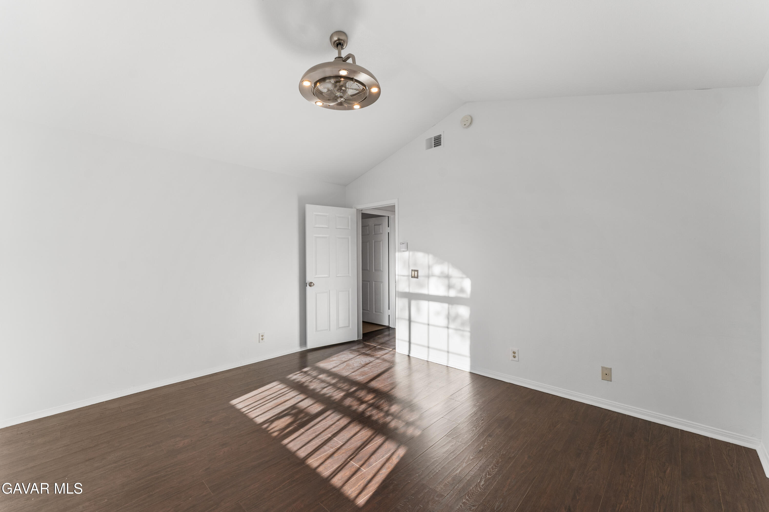 41820 Stratford Circle Property Photo 34